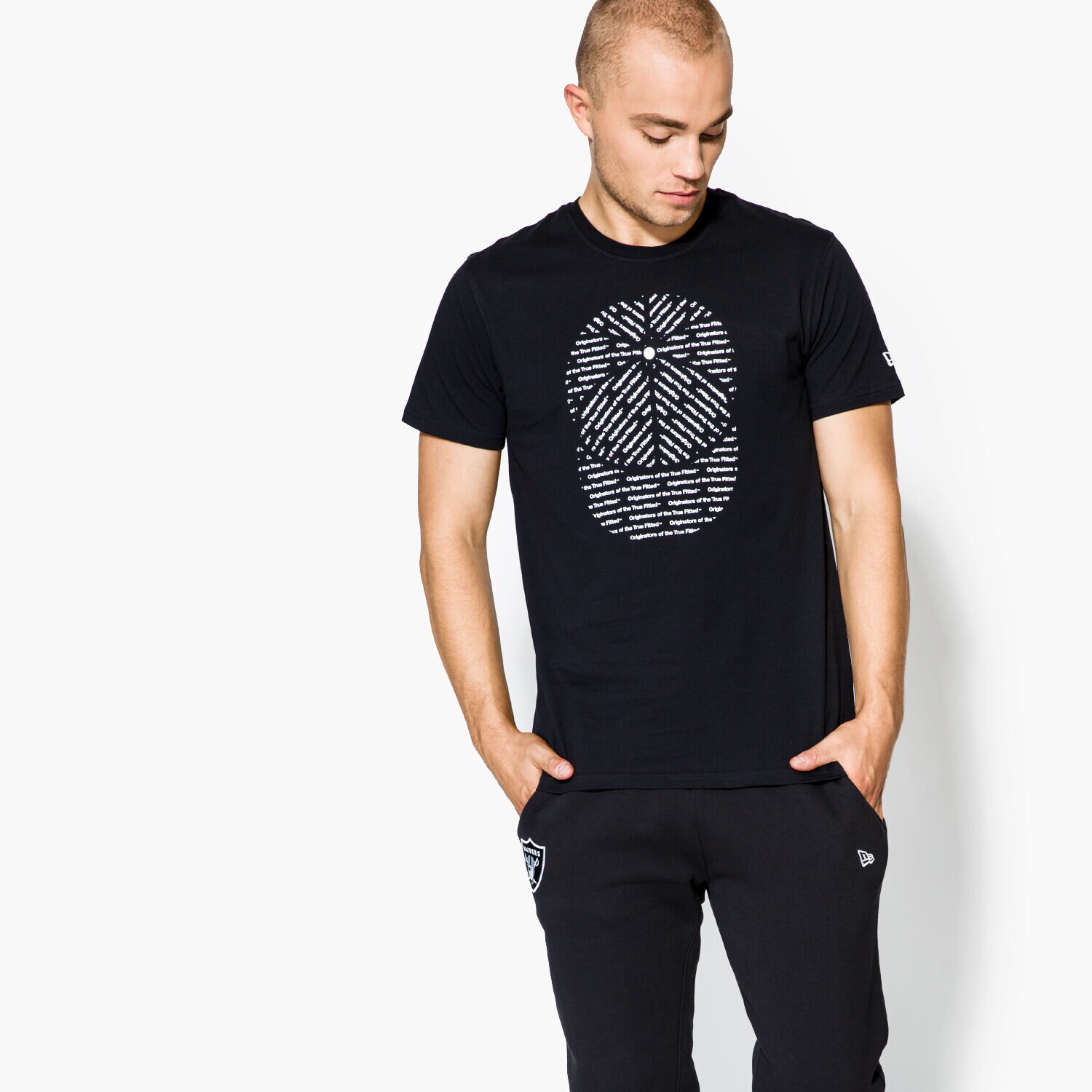 Koszulka, t-shirt sportowy męski NEW ERA KOSZULKA ORIGINATORS CAP TEE NE BLK 11459498 CZARNY