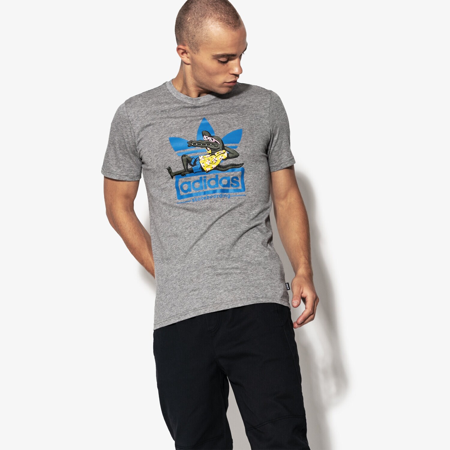 Koszulka, t-shirt sportowy męski ADIDAS T-SHIRT SS ACTION SPORTS LIFESTYLE LAID OUT TEE CF3117 SZARY