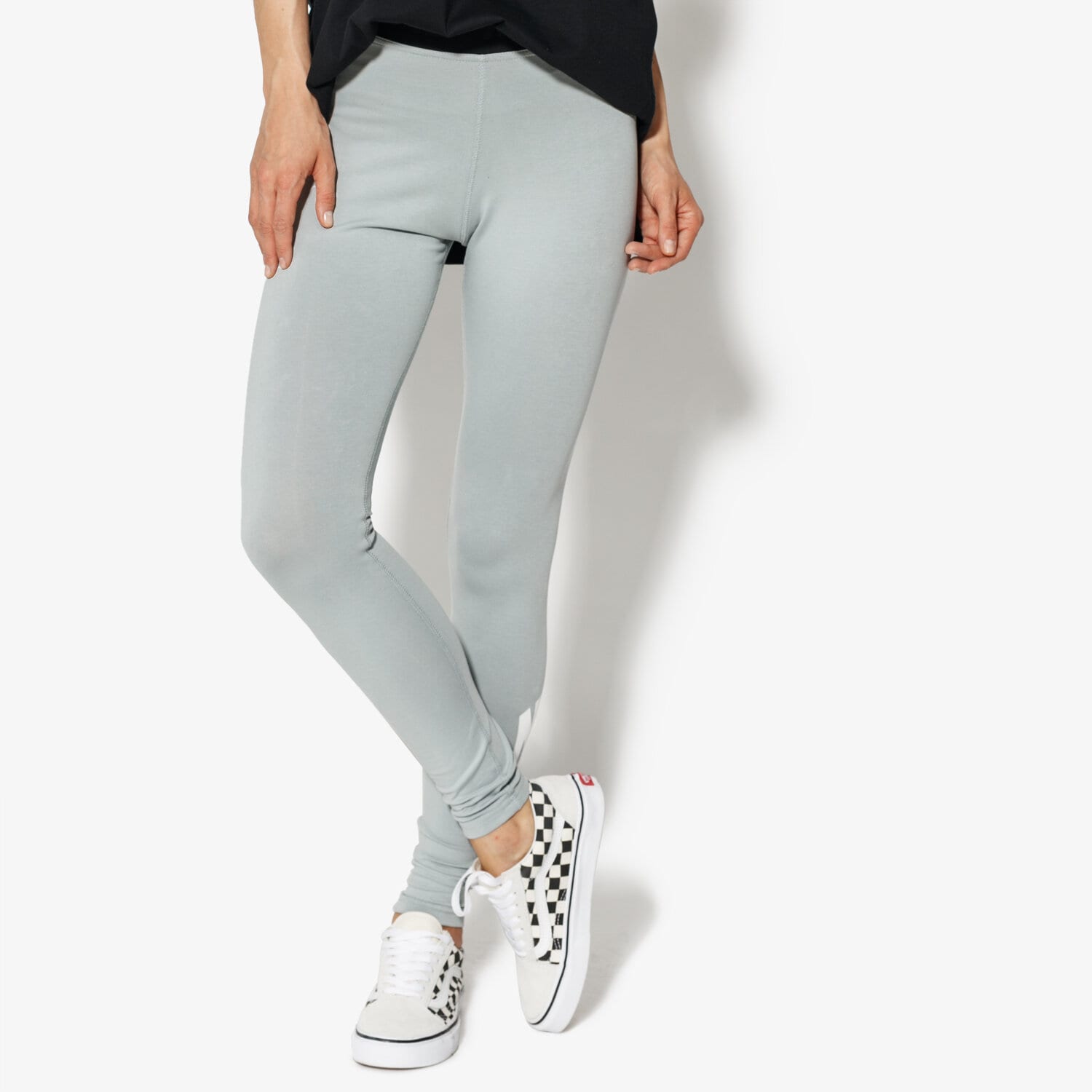Spodnie sportowe damskie NIKE LEGGINGS W NSW LGGNG LEGASEE HW 933346-019 ZIELONY