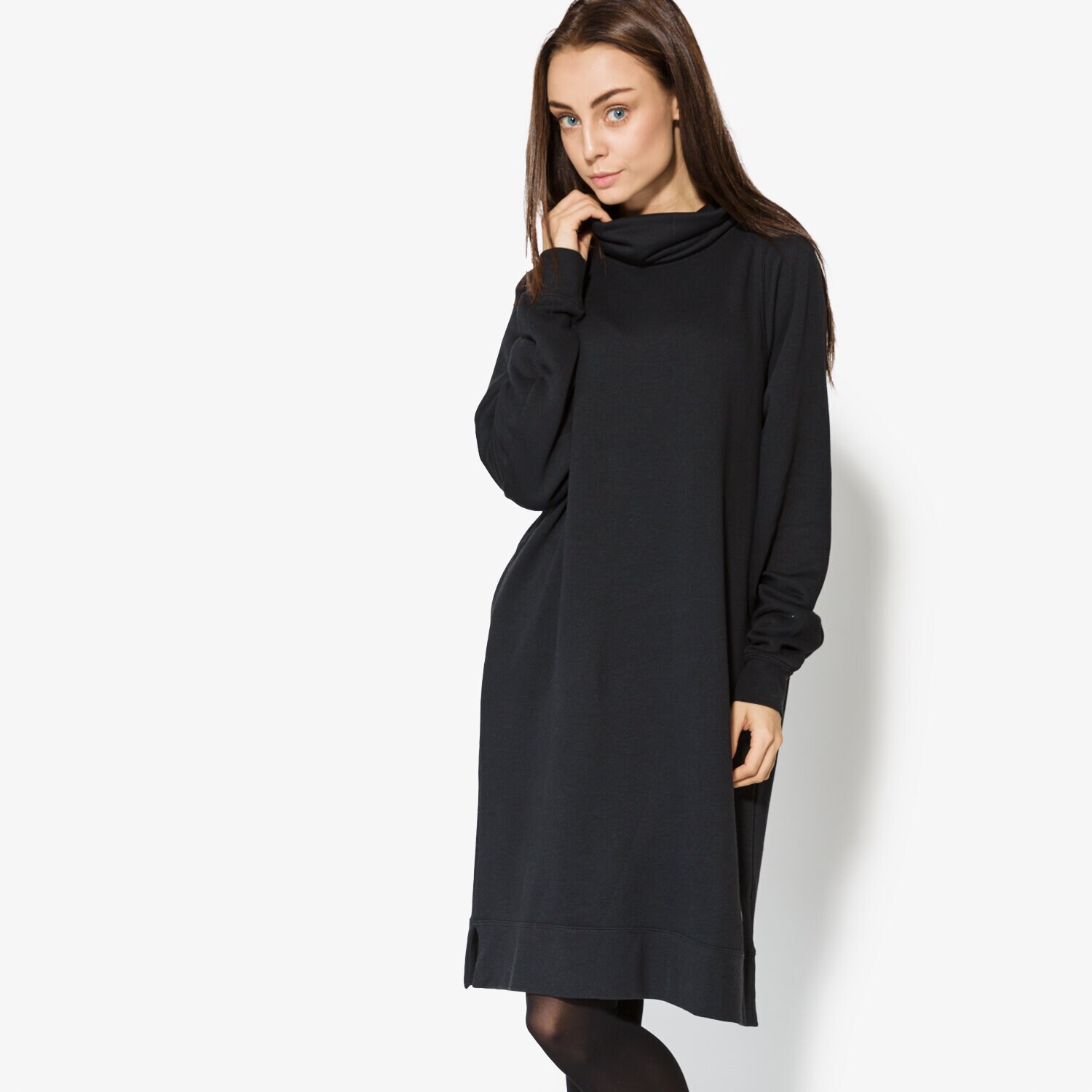Modna sukienka sportowa NIKE SUKIENKA W NSW MODERN DRSS 857384010 CZARNY