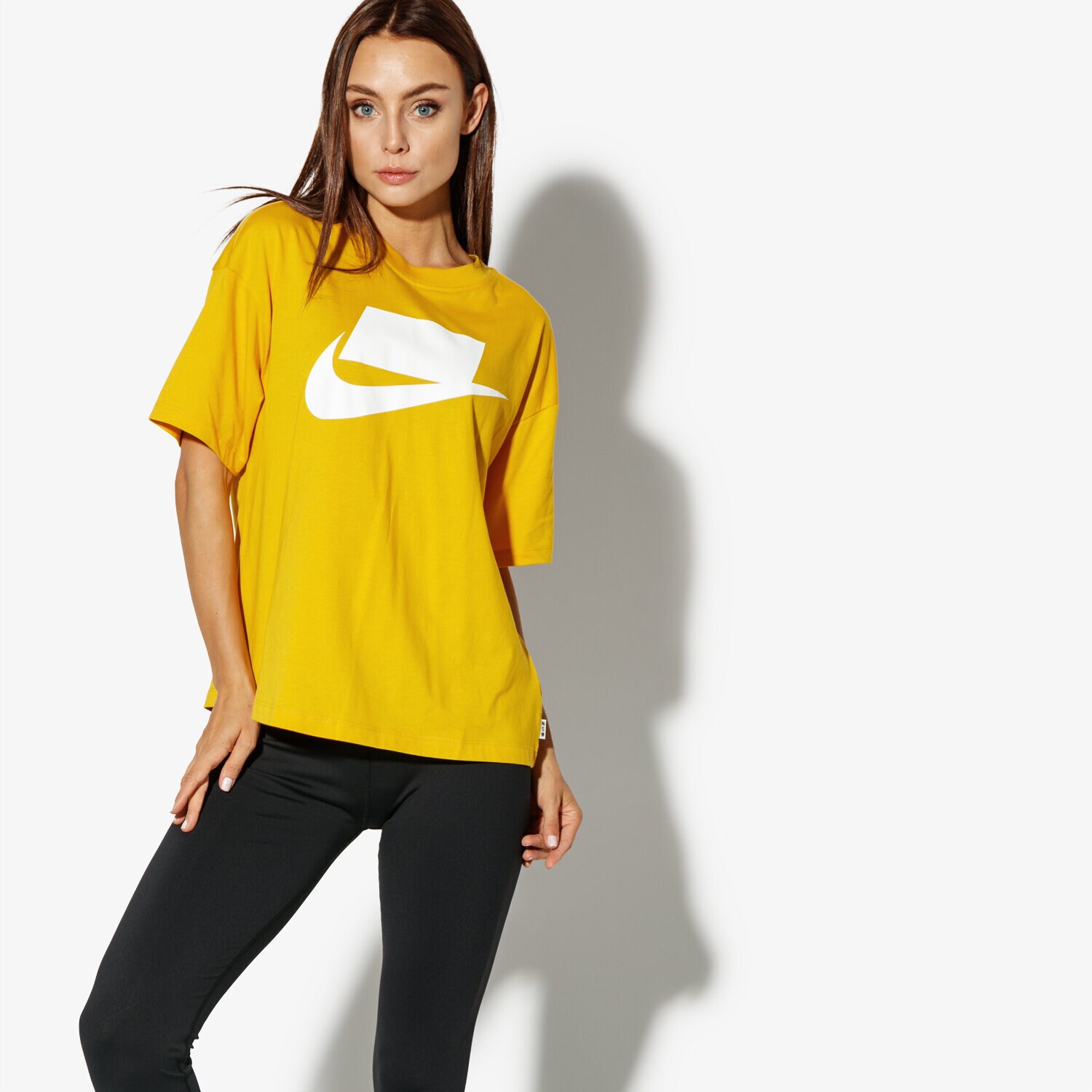 Koszulka, t-shirt damski NIKE T-SHIRT SS W NSW TOP SS NSW AH4007-752 ŻÓŁTY