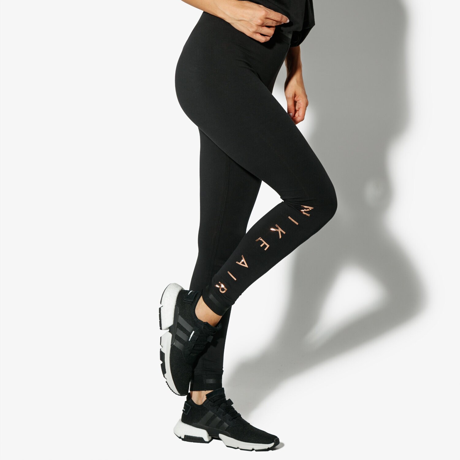 Spodnie sportowe damskie NIKE LEGGINGS W NSW LGGNG AIR 930577-010 CZARNY