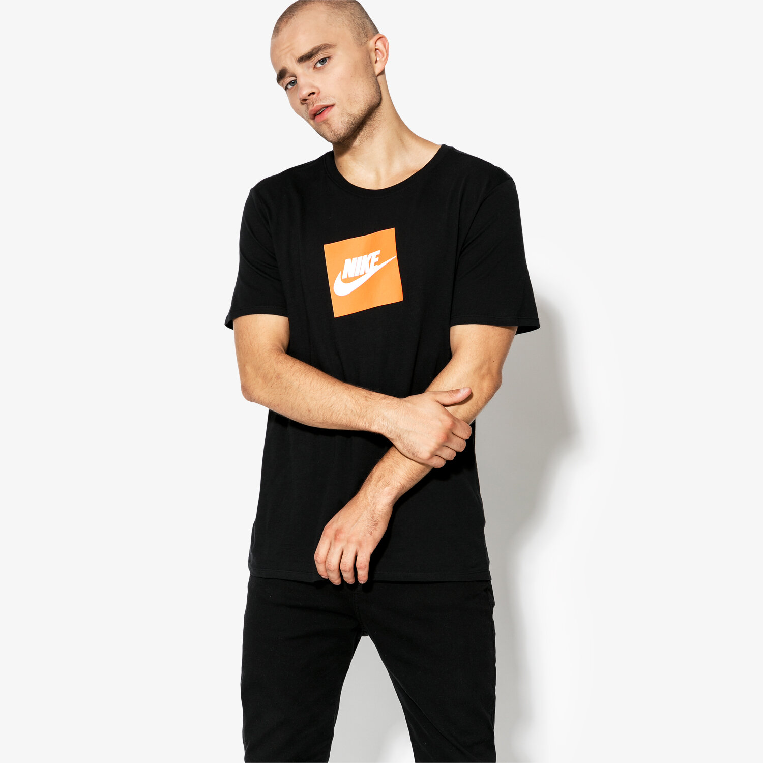 Koszulka, t-shirt sportowy męski NIKE T-SHIRT SS M NSW TEE SS FUTURA BOX AR1161-010 CZARNY