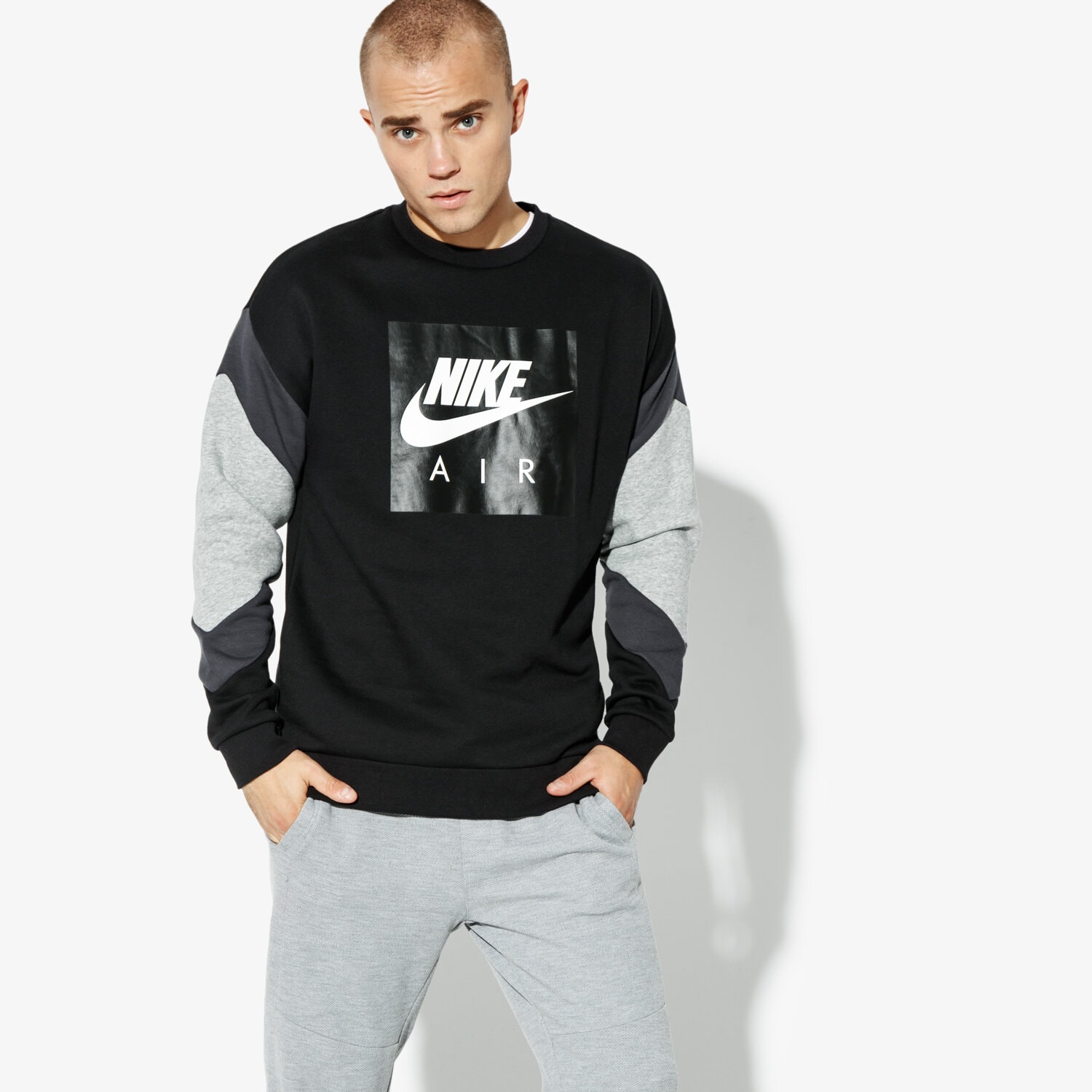 NIKE BLUZA M NSW CREW FLC NIKE AIR 928635 010 CZARNY M skie Bluzy w Sizeer