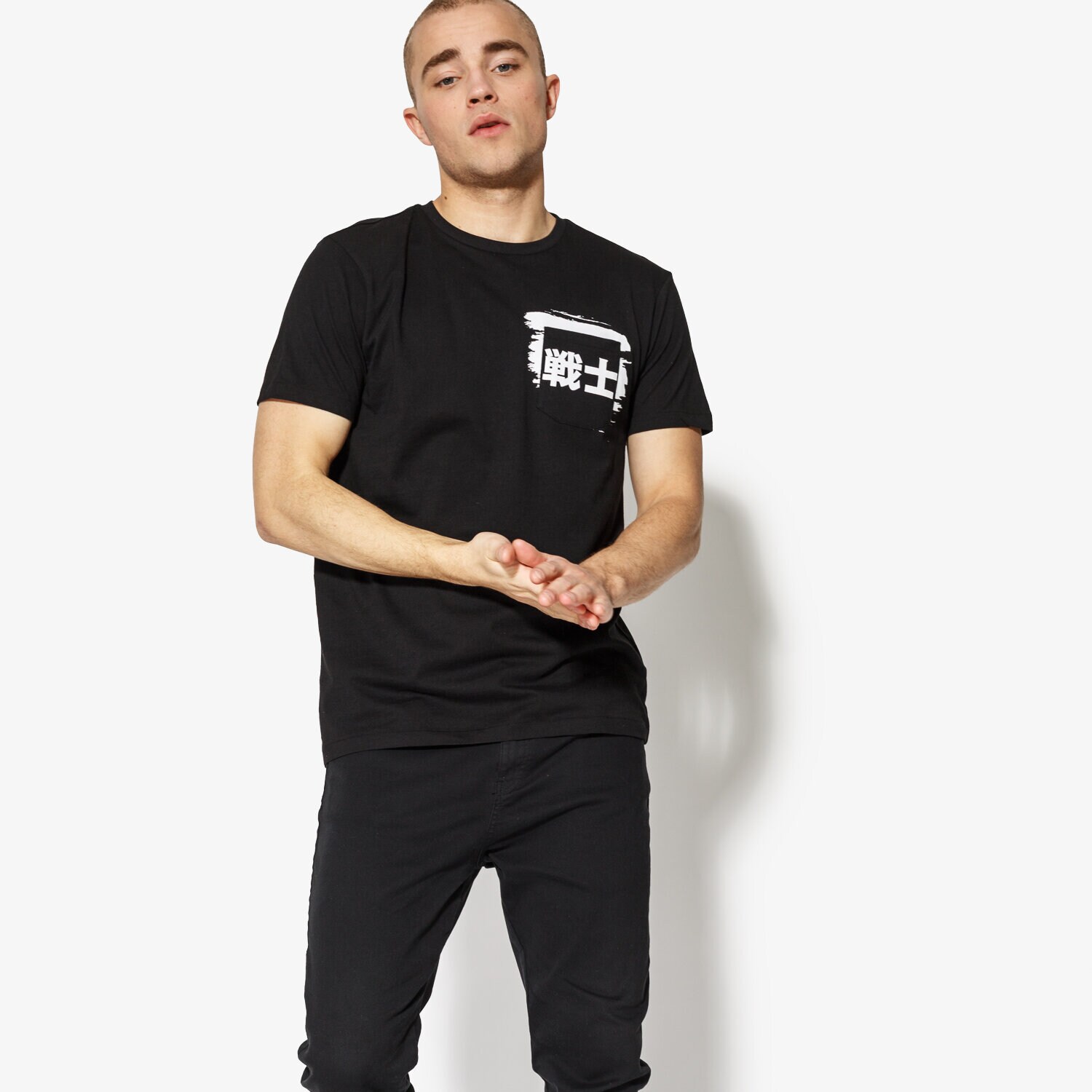 Koszulka, t-shirt sportowy męski CONFRONT T-SHIRT SS DARK CF18TSM69001 CZARNY