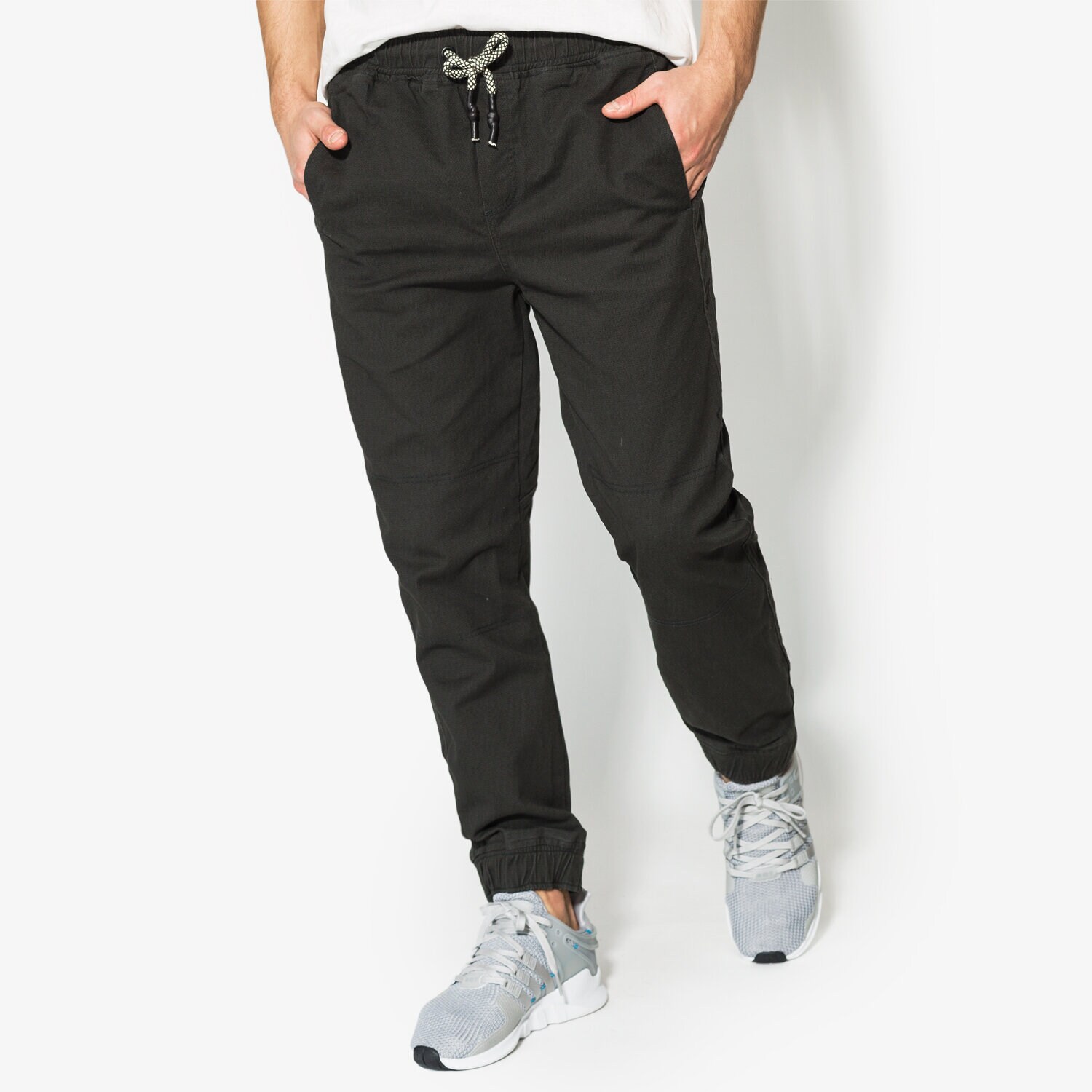 Spodnie sportowe męskie CONFRONT SPODNIE WALNUT CF18SPM23001 ZIELONY