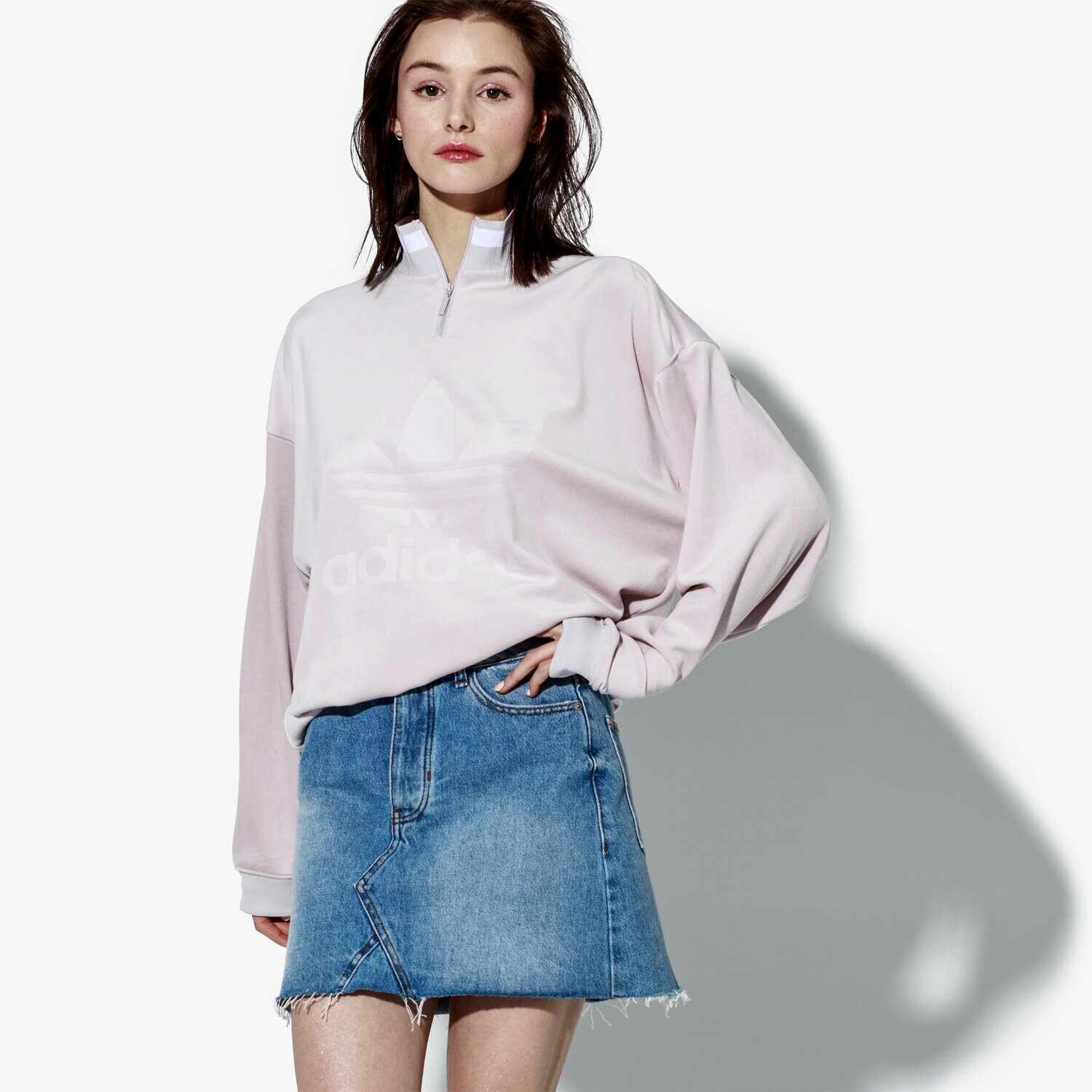 Bluza damska ADIDAS BLUZA SWEATSHIRT MONTHLY PACKS DH4718 FIOLETOWY