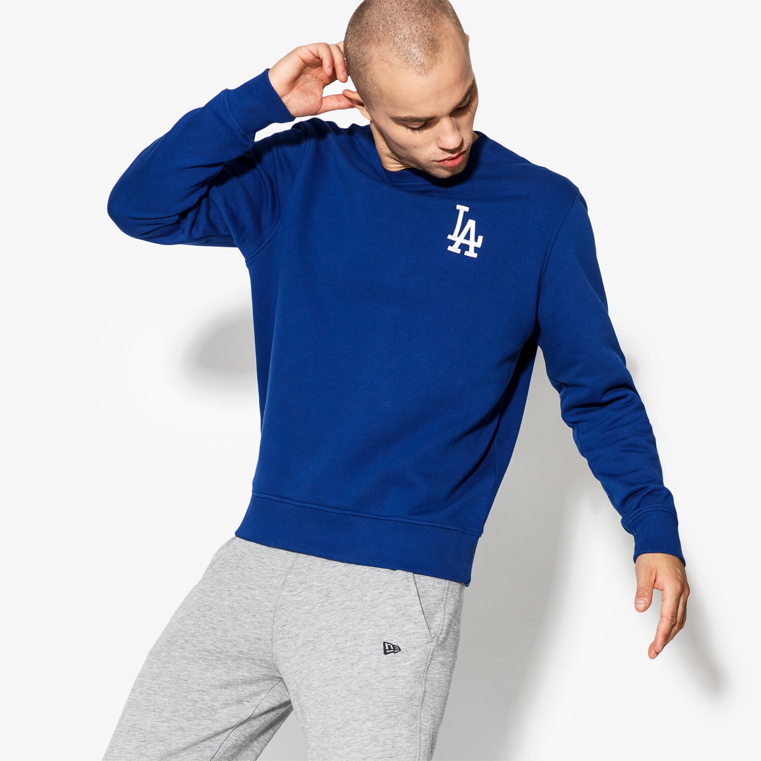 Bluza męska NEW ERA BLUZA MLB ESSENTIAL CREW LOSDOD LRY LOS ANGELES DODG 11604141 NIEBIESKI