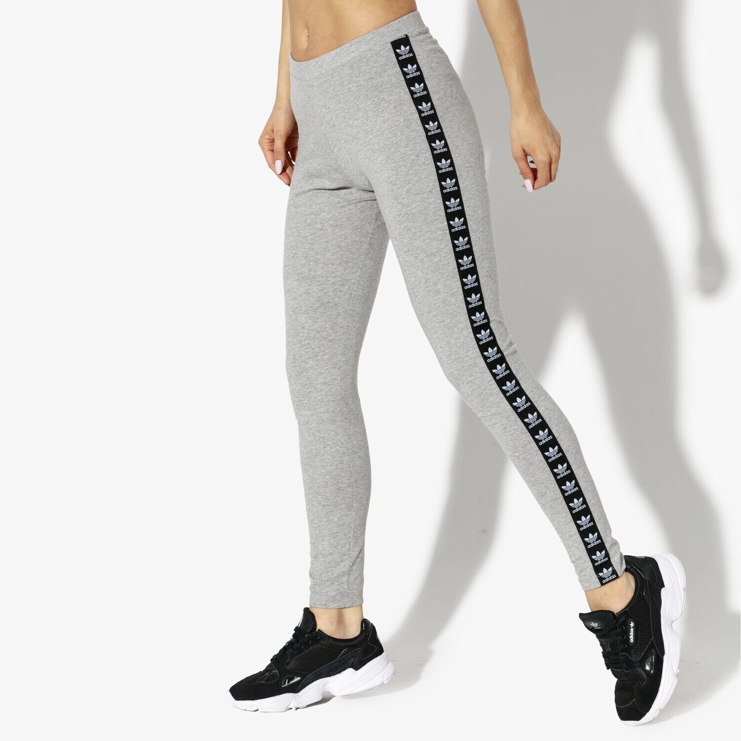 Spodnie sportowe damskie ADIDAS LEGGINGS TRF DN8407 SZARY