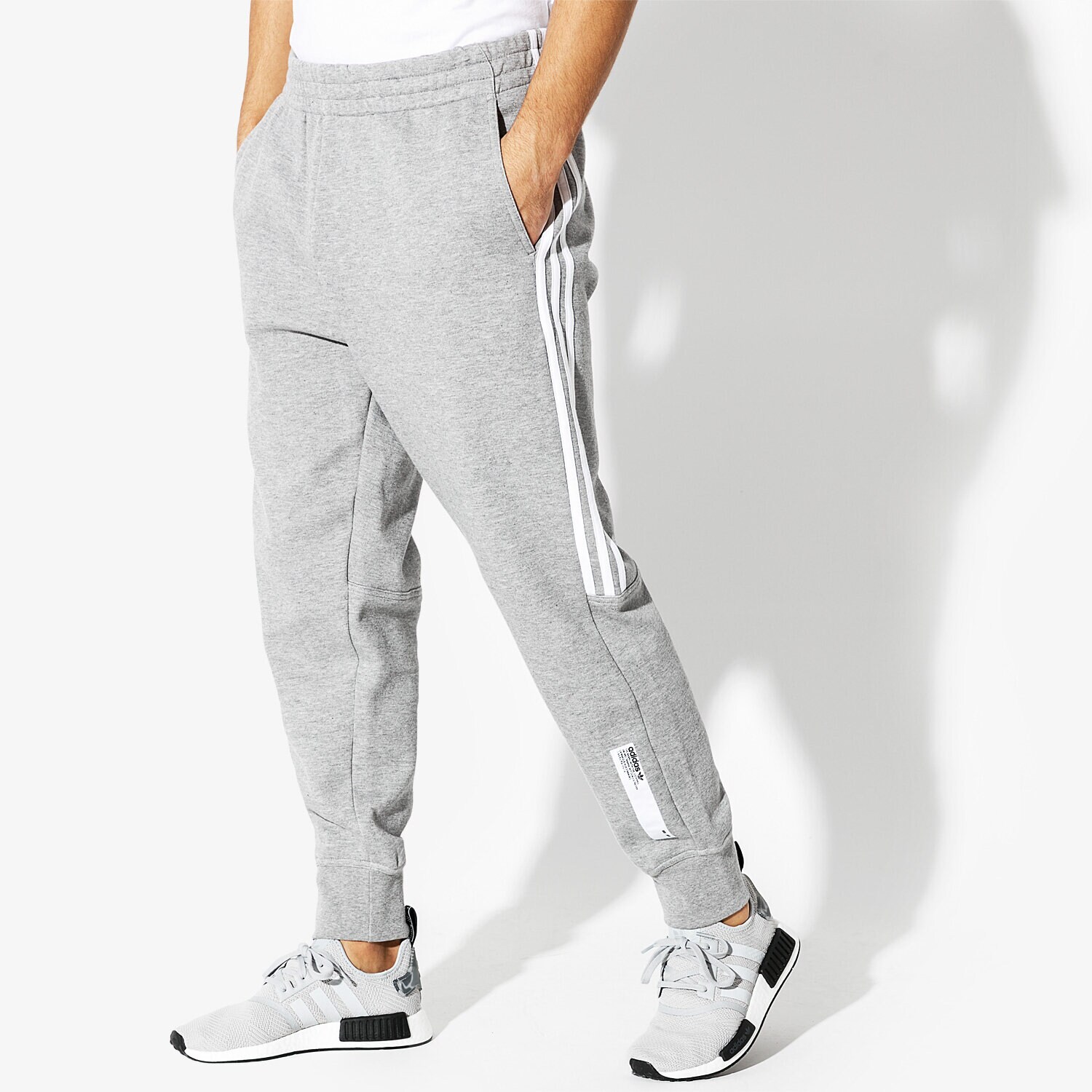 Spodnie sportowe męskie ADIDAS SPODNIE NMD SWEAT DN4287 SZARY