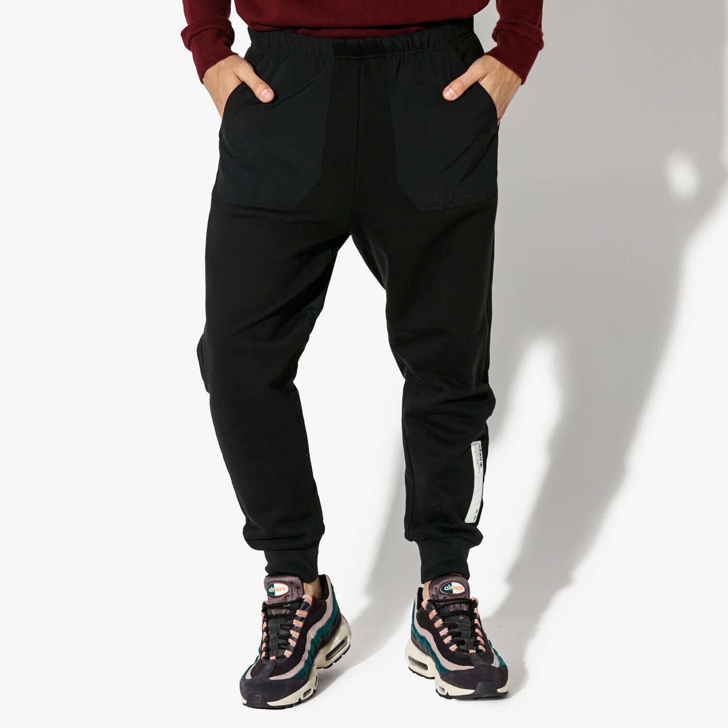 Spodnie sportowe męskie ADIDAS SPODNIE NMD SWEAT DN4286 CZARNY