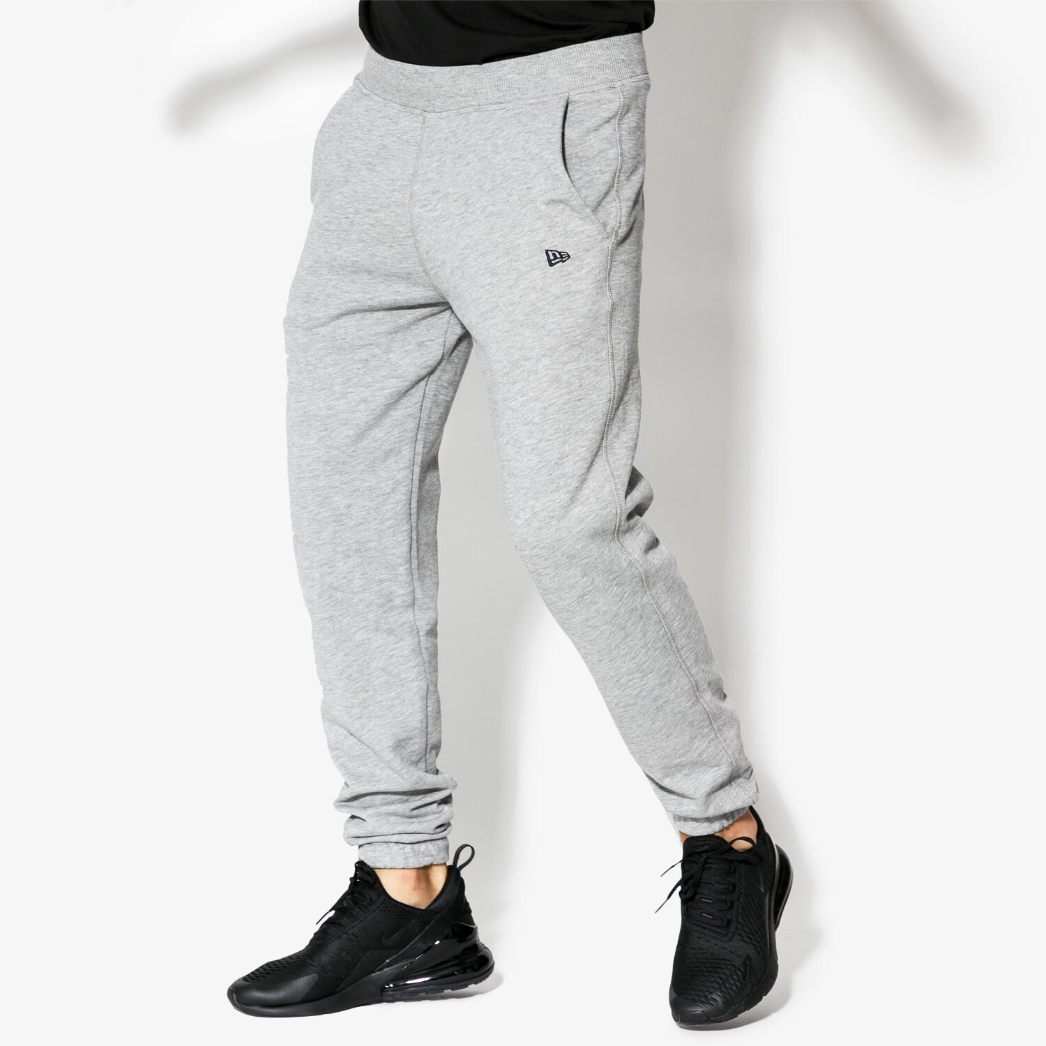 Spodnie sportowe męskie NEW ERA SPODNIE NE BRANDED JOGGER NE LGH NONE 11604088 SZARY