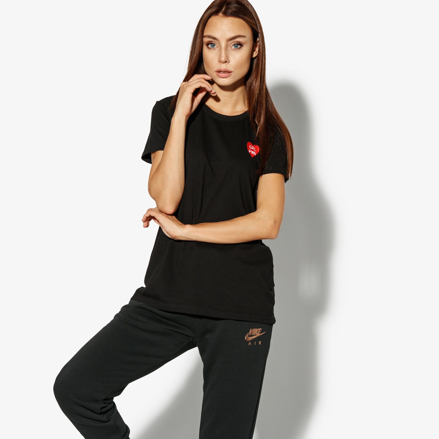 Koszulka, t-shirt damski CONFRONT T-SHIRT SS HEART CF38TSD11002 CZARNY