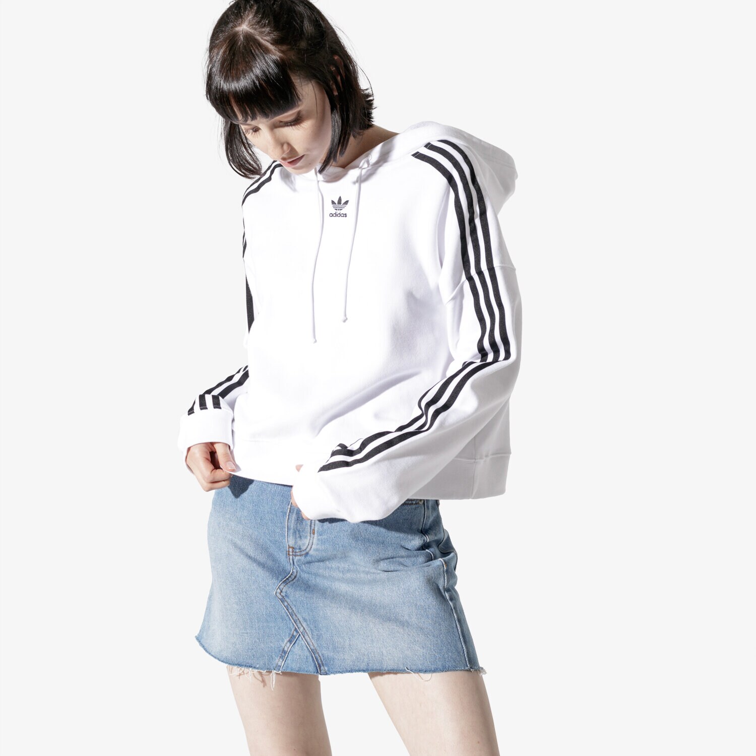 Bluza damska ADIDAS BLUZA CROPPED HOODIE WHT DX2321 BIAŁY