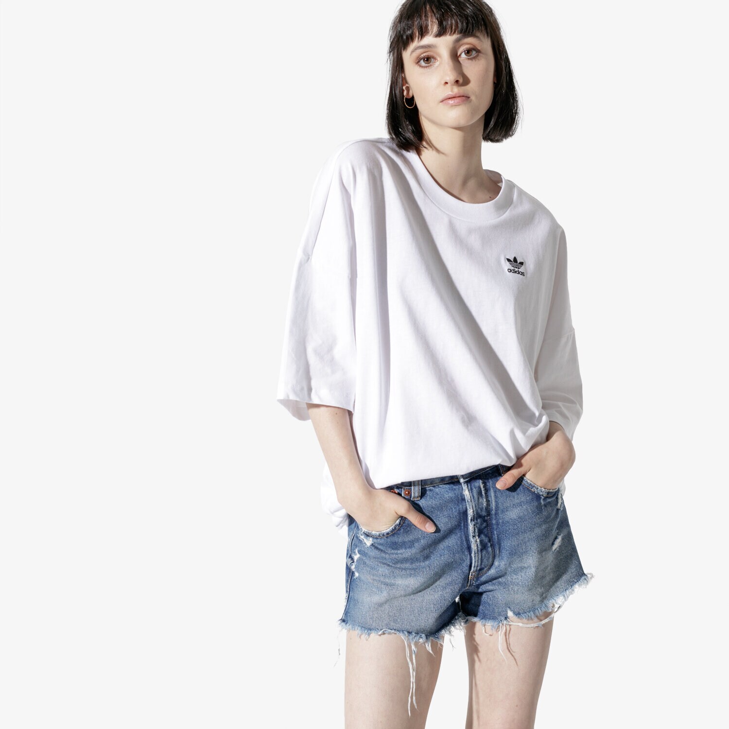 Koszulka, t-shirt damski ADIDAS T-SHIRT SS RELAXED TEE WHT DW3891 BIAŁY