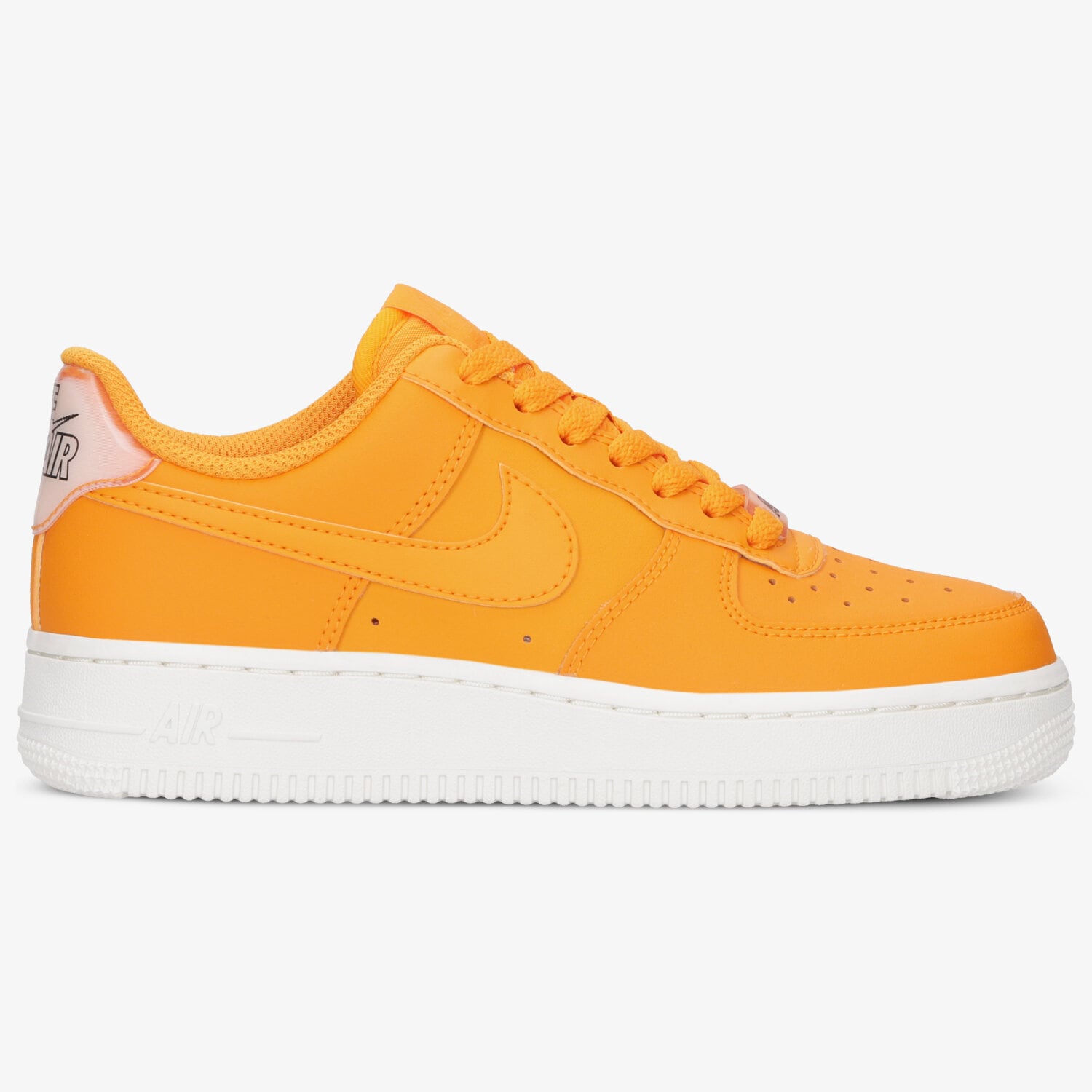 Buty sneakersy damskie NIKE WMNS AIR FORCE 1 '07 ESS AO2132801 POMARAŃCZOWY
