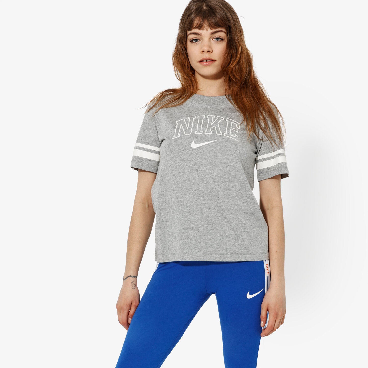 Koszulka, t-shirt damski NIKE T-SHIRT SS W NSW SS VRSTY AR3769-063 SZARY