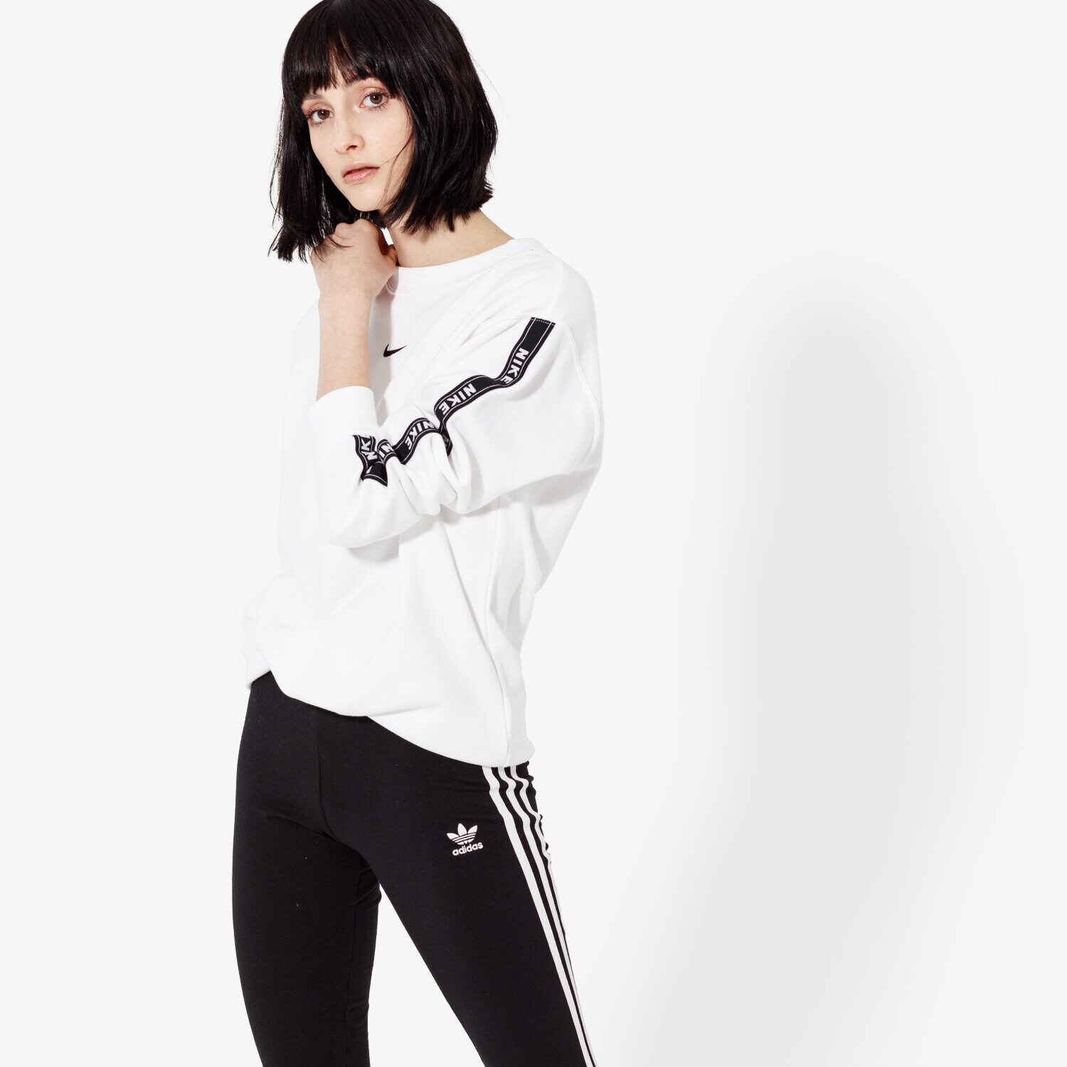 Nike w nsw crew logo tape top