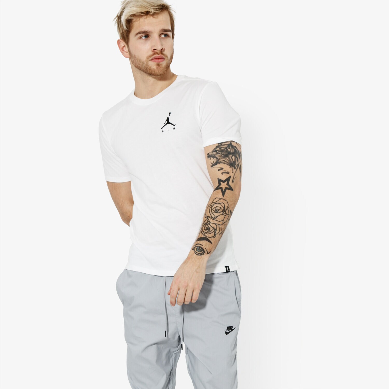 Koszulka, t-shirt sportowy męski JORDAN T-SHIRT SS M JSW TEE JMPMN AIR EMBRD JORDAN OFF CRT B AH5296-100 BIAŁY