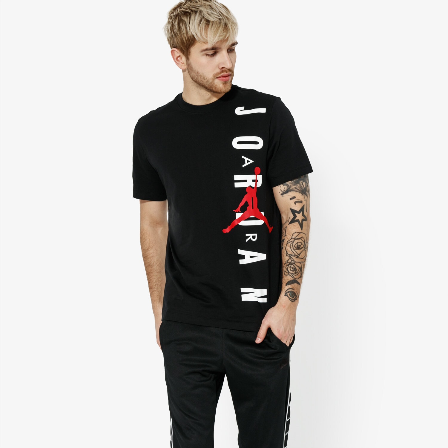 Koszulka, t-shirt sportowy męski JORDAN T-SHIRT SS M JSW TEE HBR VERTICAL JRDN BV0086-010 CZARNY
