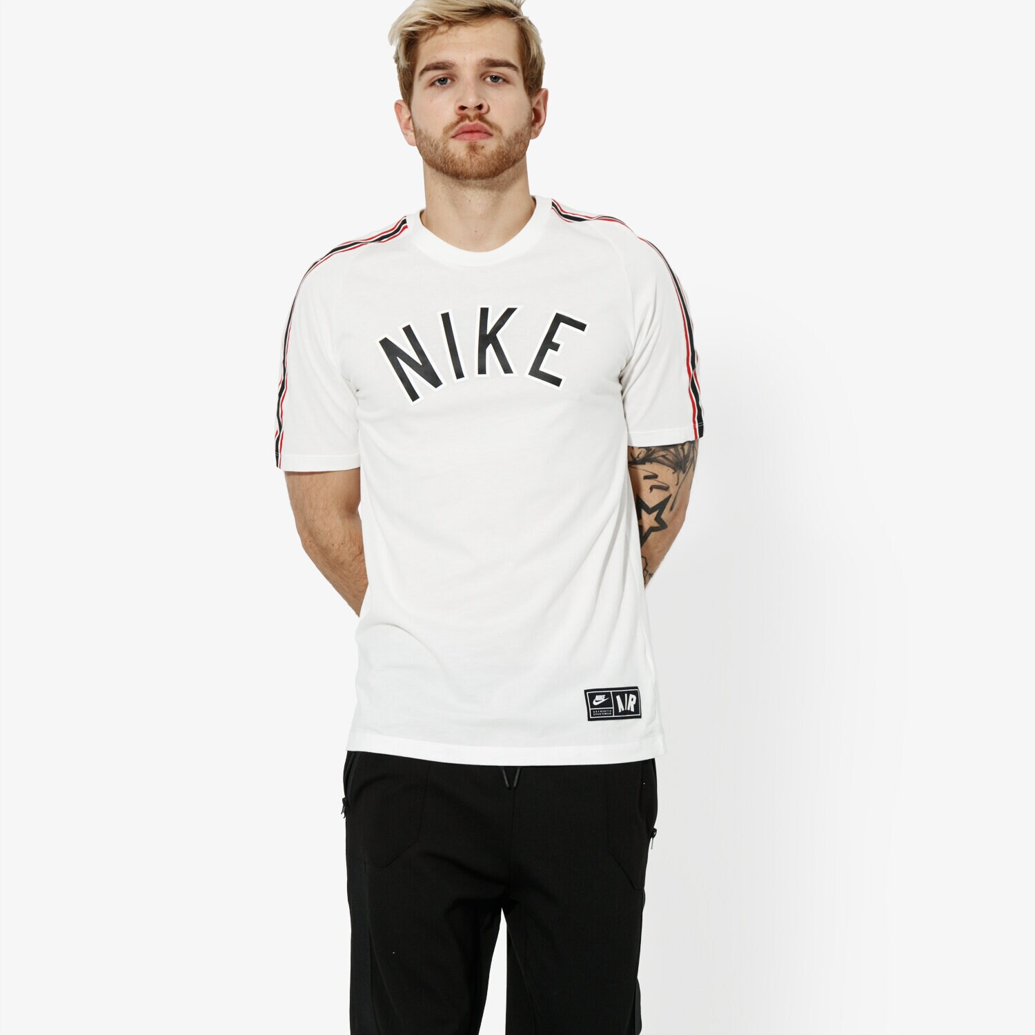 Koszulka, t-shirt sportowy męski NIKE T-SHIRT SS M NSW TEE CLTR NIKE AIR 4 SPORTSWEAR AR5178-133 BIAŁY