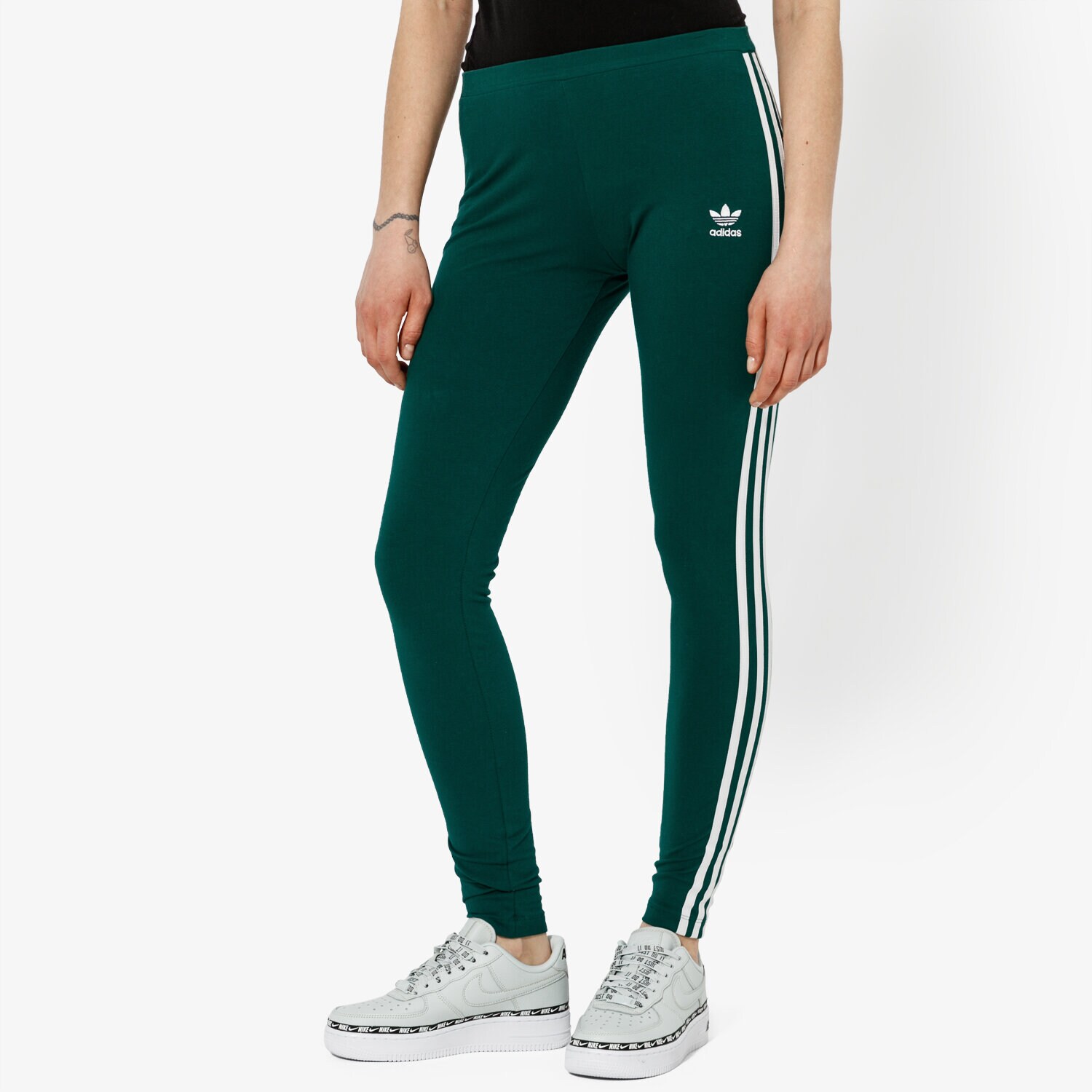 Spodnie sportowe damskie ADIDAS LEGGINGS 3 STR TIGHT ADICOLOR DV2613 ZIELONY