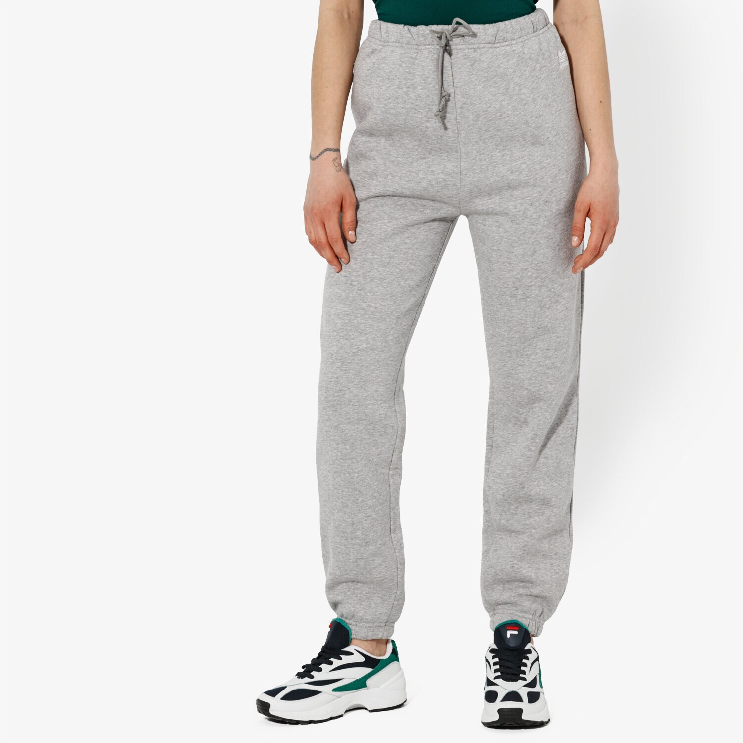 Spodnie sportowe damskie ADIDAS SPODNIE SC PANT ADICOLOR DW3895 SZARY