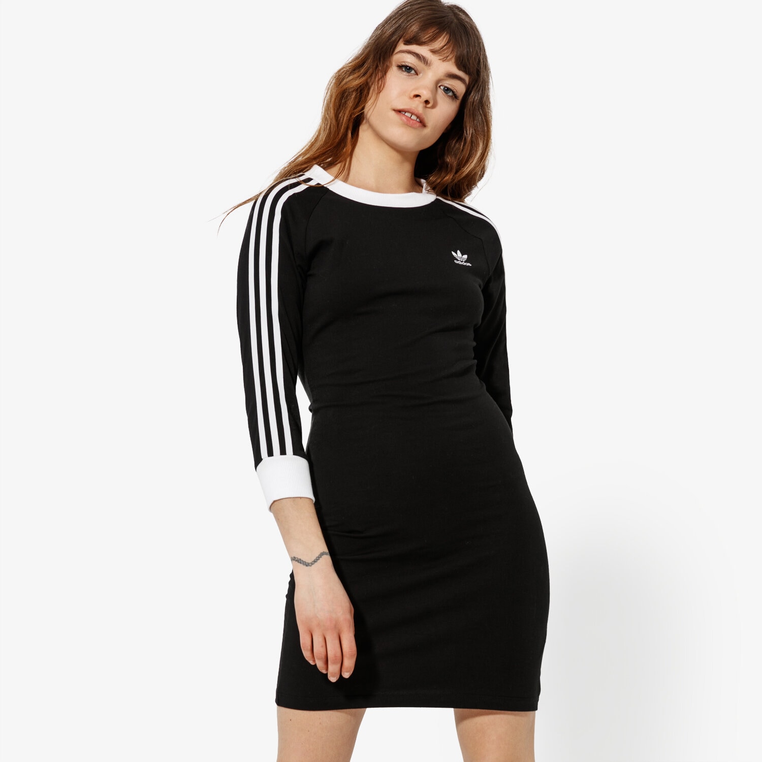 Modna sukienka sportowa ADIDAS SUKIENKA 3 STRIPES DRESS ADICOLOR DV2567 CZARNY