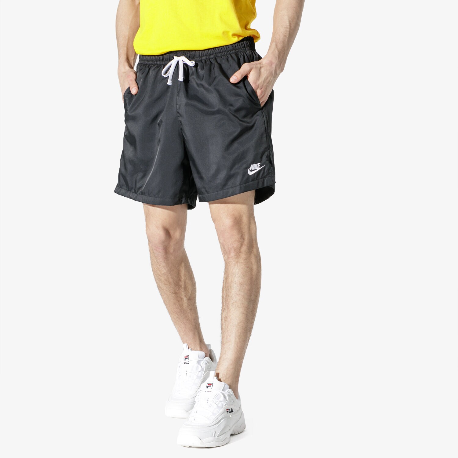 Krótkie spodenki, szorty męskie NIKE SZORTY SPORTSWEAR AR2382-010 CZARNY