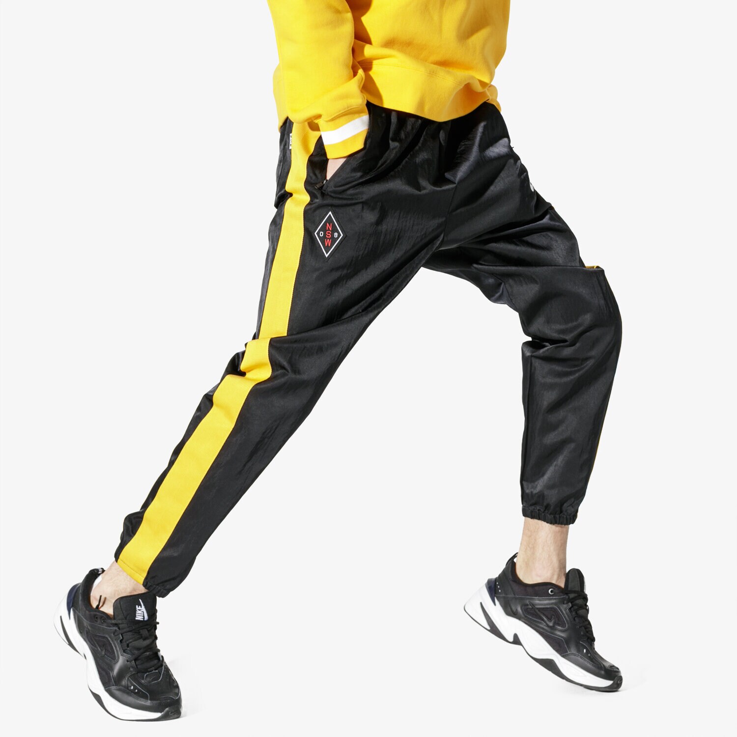 Spodnie sportowe męskie NIKE SPODNIE M NSW NSP PANT WVN AR1628-011 CZARNY