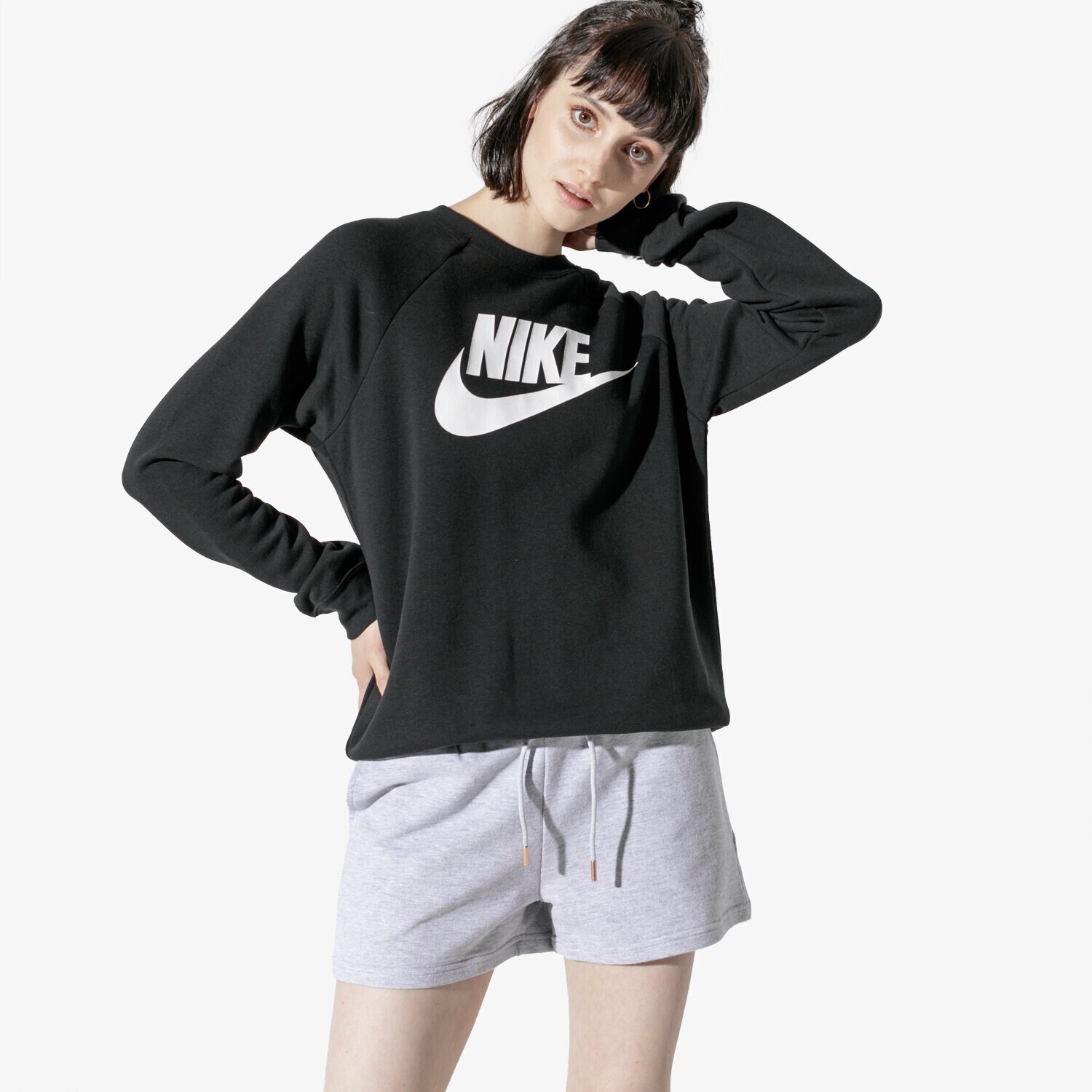 Bluza damska NIKE BLUZA W NSW RALLY CREW HBR 930905-010 CZARNY