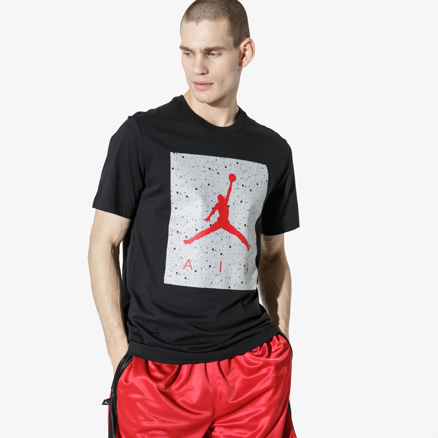 Koszulka, t-shirt sportowy męski JORDAN T-SHIRT SS POOLSIDE SS CTN CREW CD0542-011 CZARNY