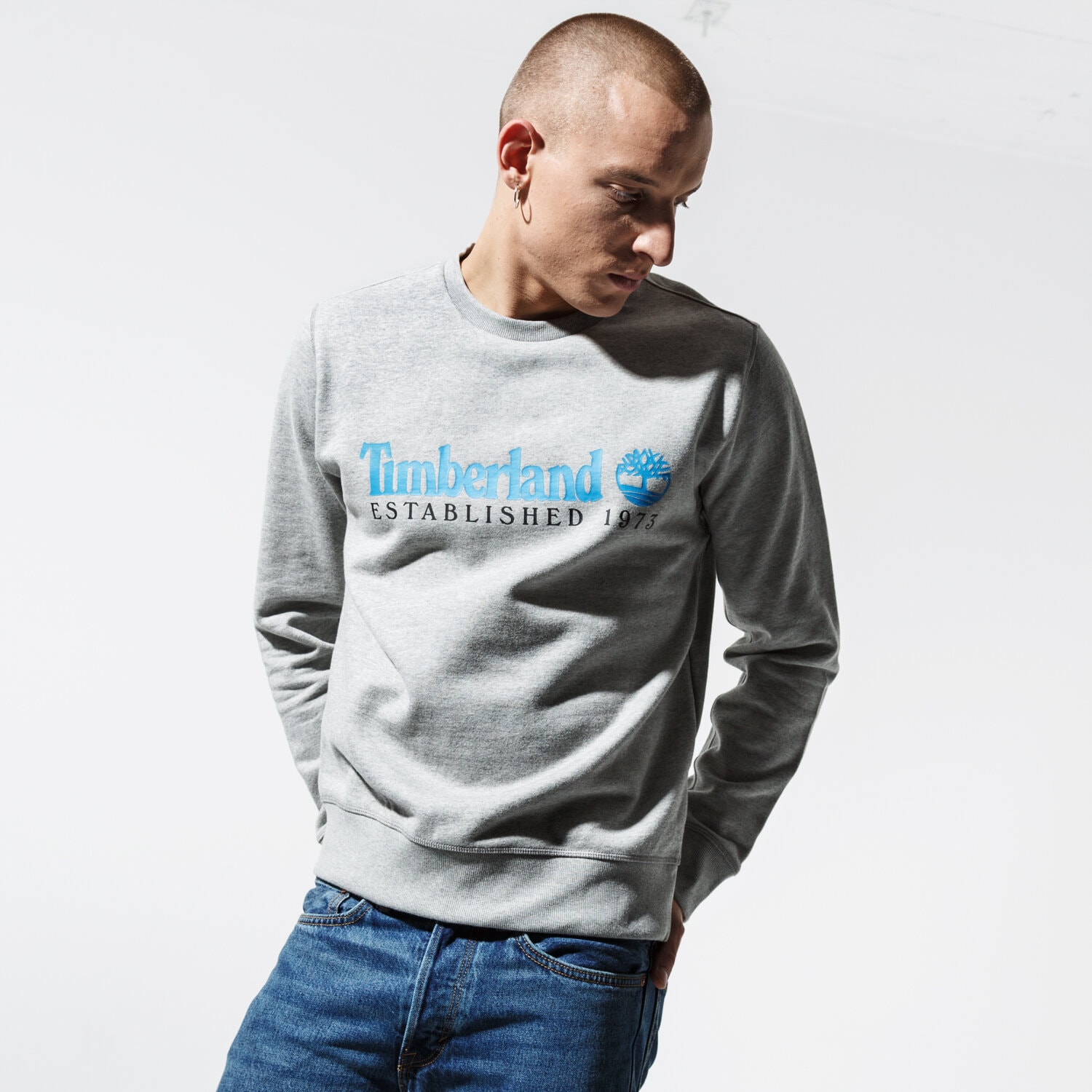Bluza męska TIMBERLAND BLUZA ESSENTIAL ESTABLISHED 1973 TB0A1Y3B0521 SZARY