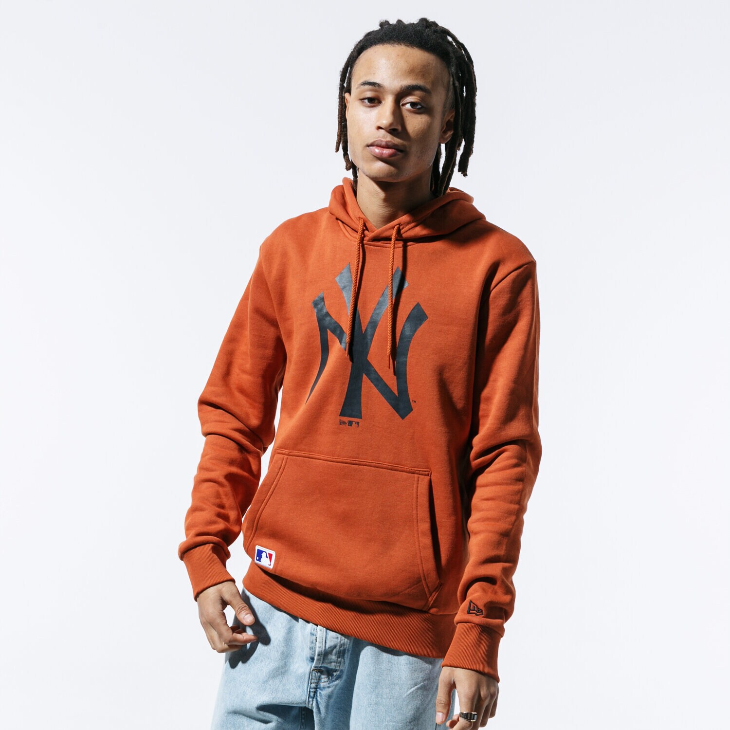 Bluza męska NEW ERA BLUZA MLB SEASONAL TEAM LOGO HOODY NEYYAN RST 12033506 BRĄZOWY