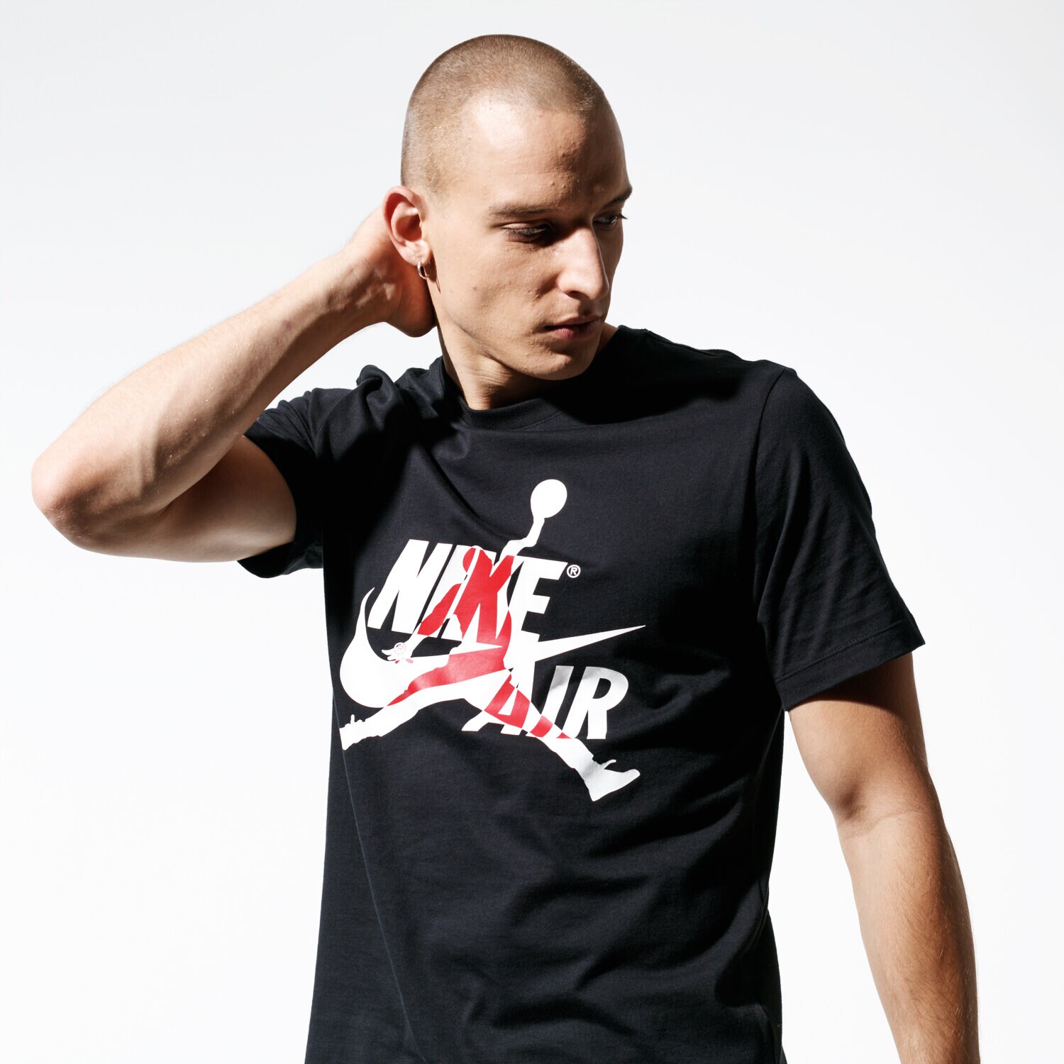 Koszulka, t-shirt sportowy męski JORDAN T-SHIRT SS M J JM CLASSICS SS CREW BV5905-010 CZARNY