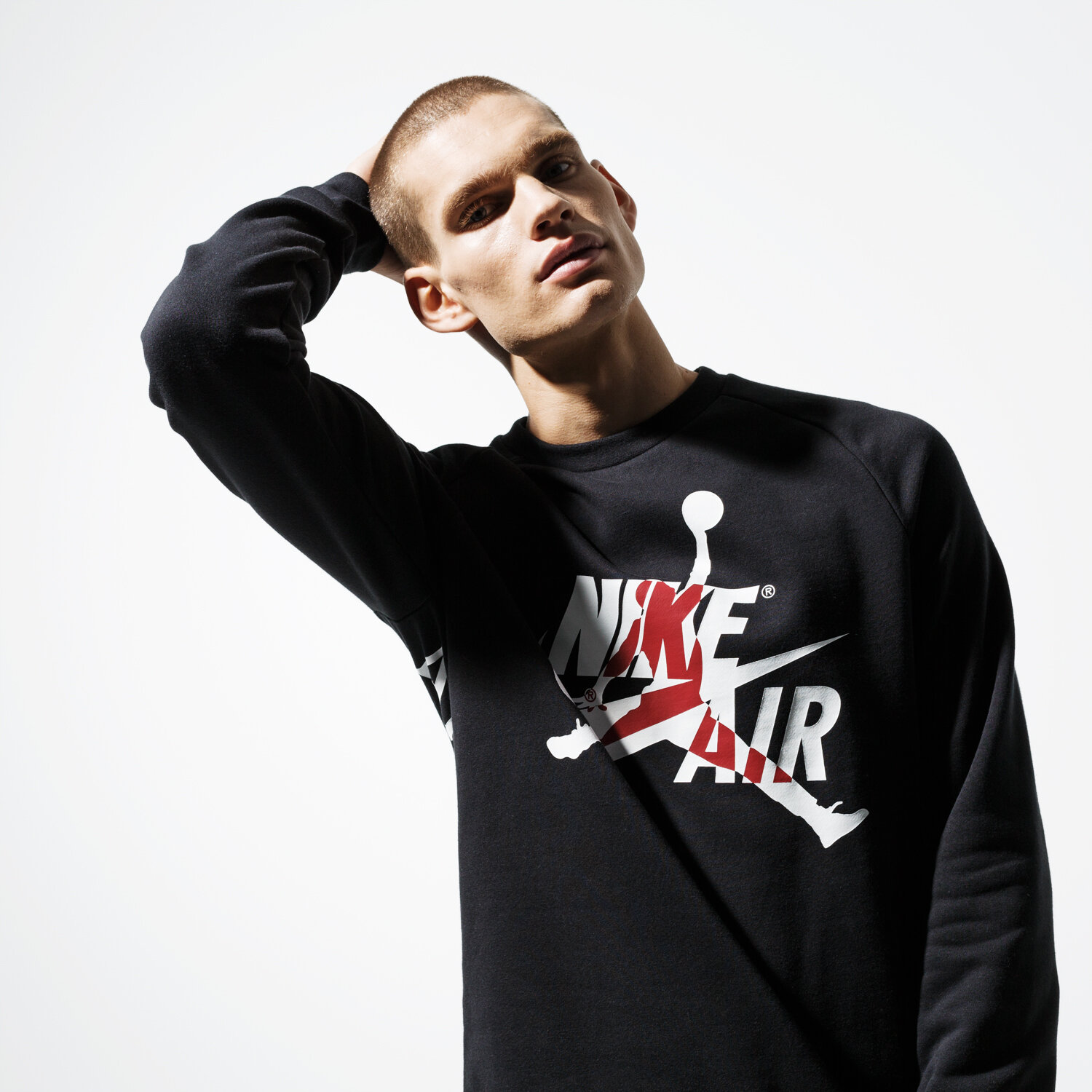 Bluza męska JORDAN BLUZA M J JUMPMAN CLASSICS CREW BV6006-010 CZARNY