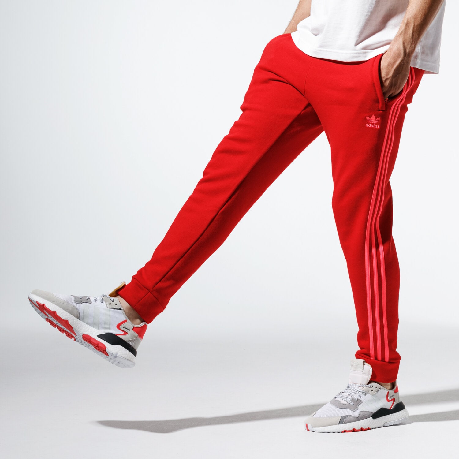 Spodnie sportowe męskie ADIDAS SPODNIE 3-STRIPES PANT EJ9694 CZERWONY