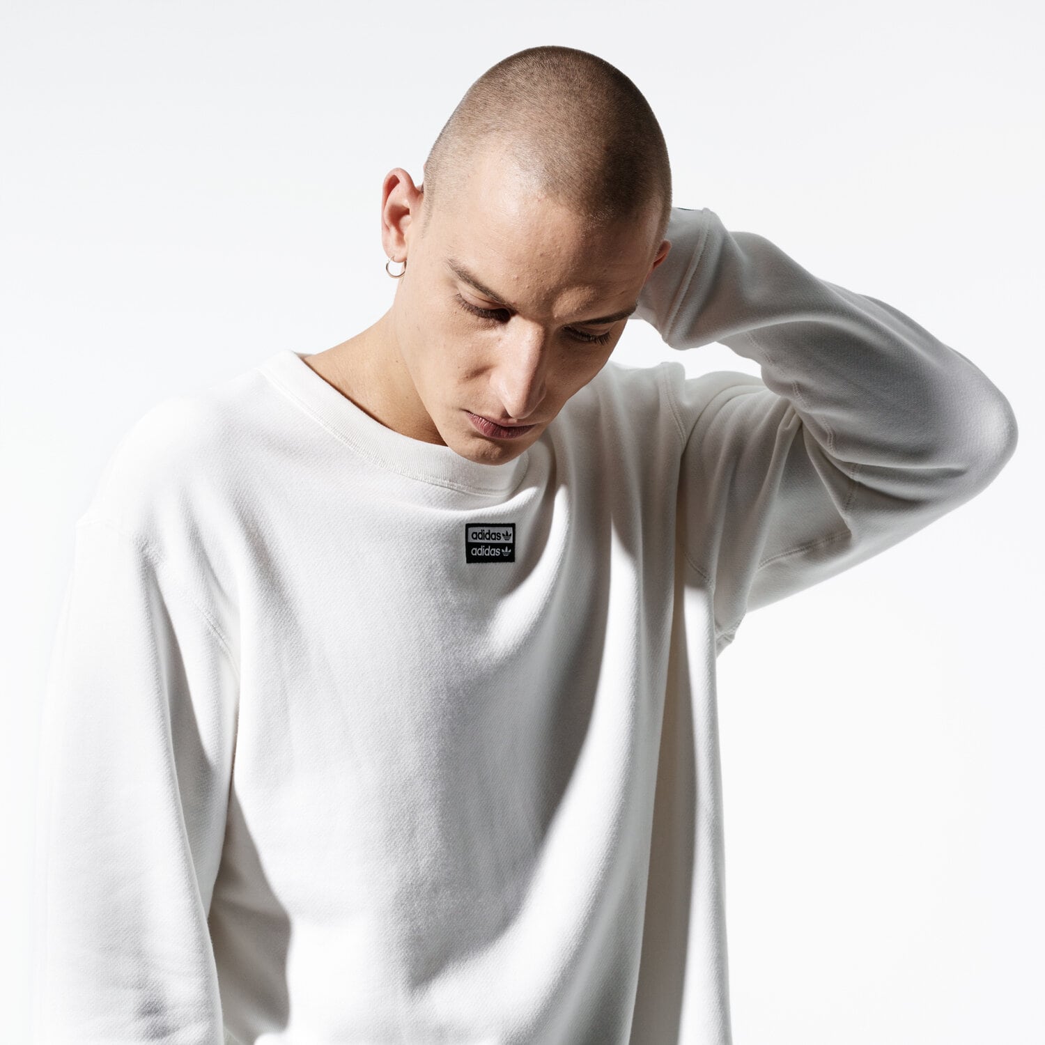 Bluza męska ADIDAS BLUZA VOCAL CREW ED7228 BIAŁY