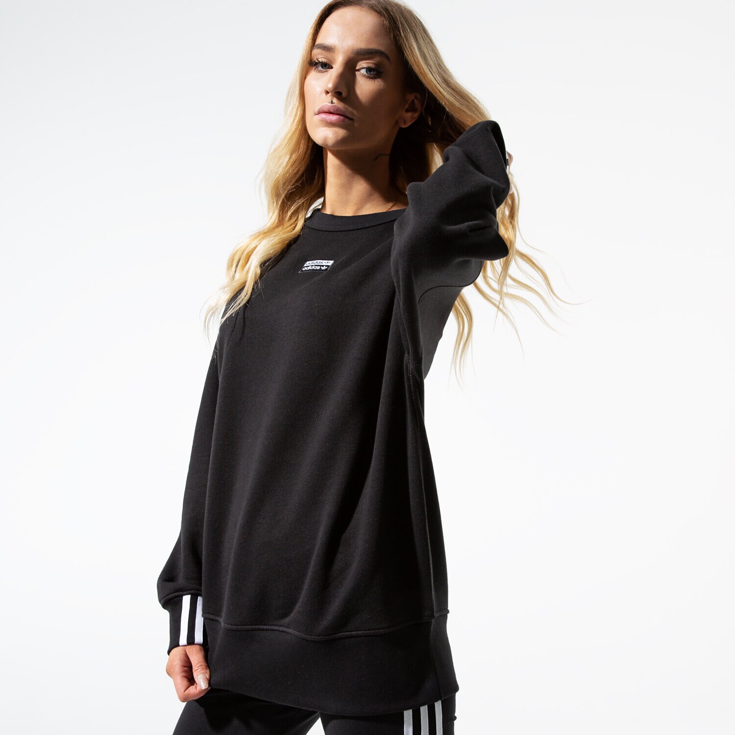 ADIDAS BLUZA VOCAL SWEAT ED5845 CZARNY Damskie Bluzy w Sizeer
