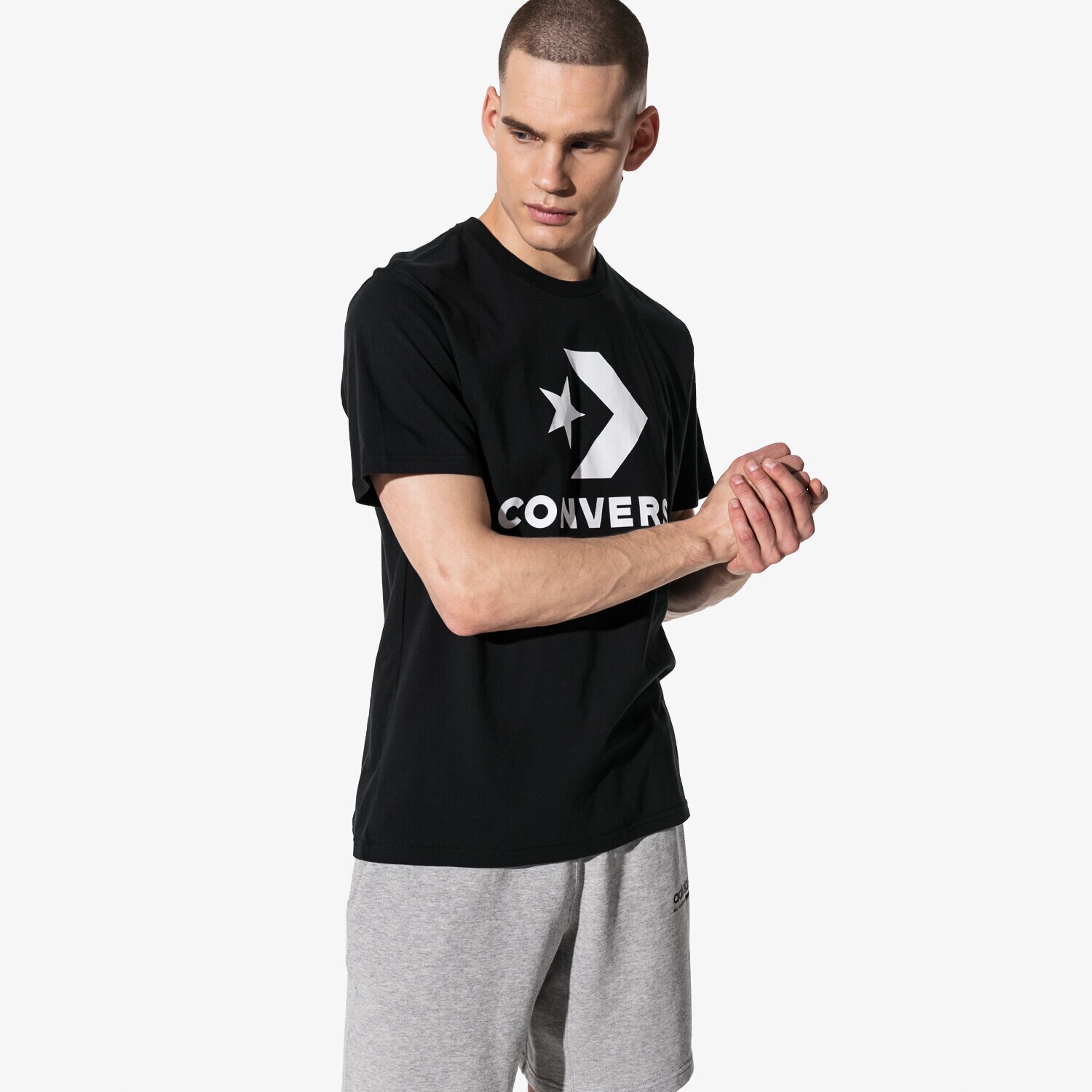 Koszulka, t-shirt sportowy męski CONVERSE T-SHIRT SS STAR CHEVRON TEE 10007888-A01 CZARNY