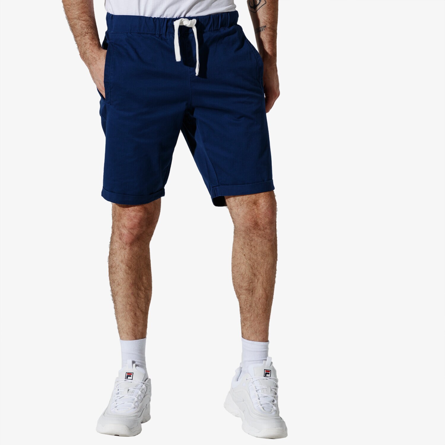 Krótkie spodenki, szorty męskie CONFRONT SZORTY CNF BASIC SHORTS CF19SZM32004 GRANATOWY