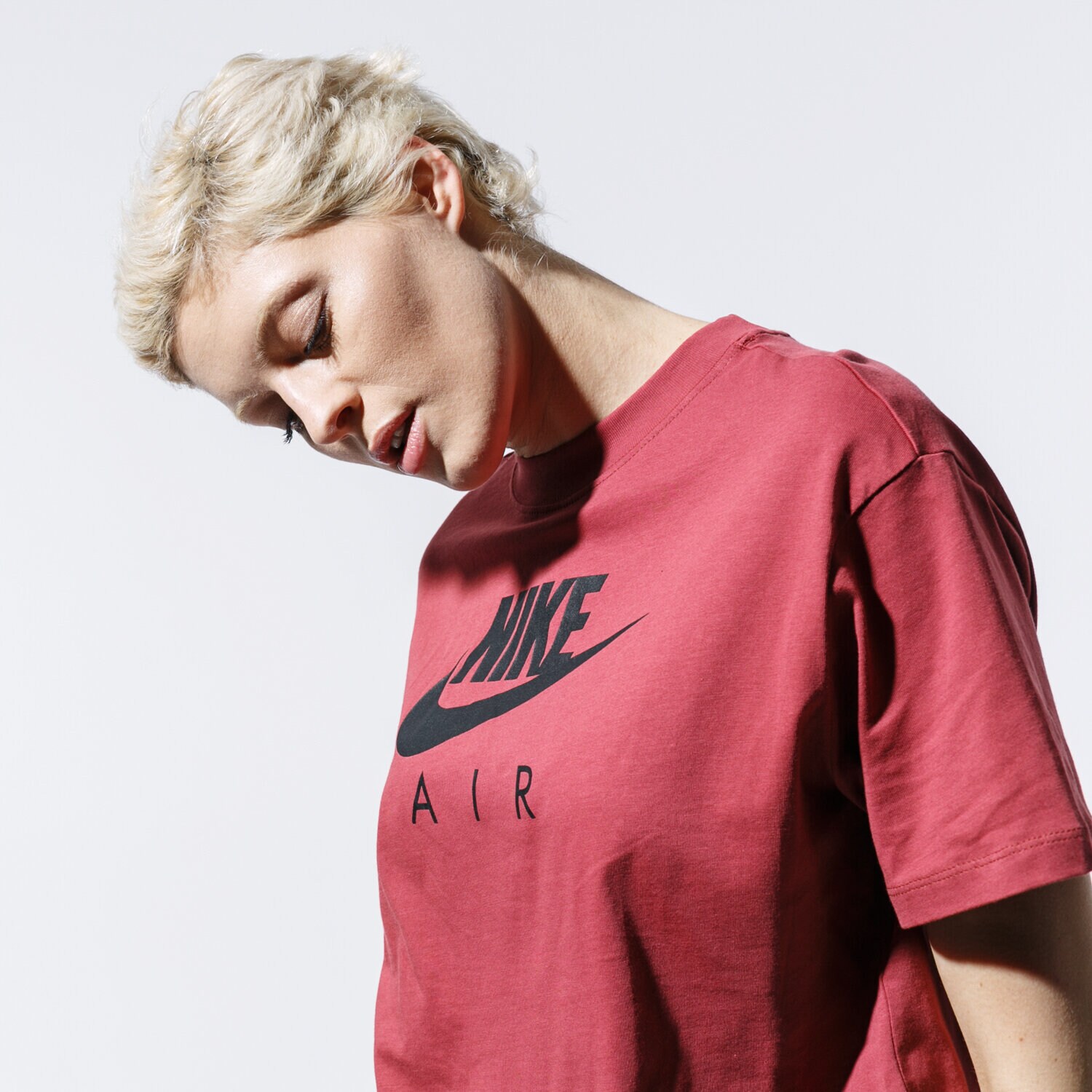 Koszulka, t-shirt damski NIKE T-SHIRT W NSW AIR TOP SS BV4777-661 BORDOWY