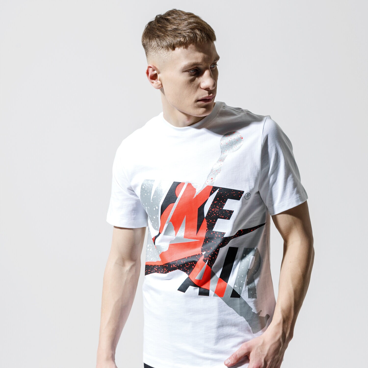 Koszulka, t-shirt sportowy męski JORDAN T-SHIRT SS CTN JM CLASSICS HBR CREW CT6751-100 BIAŁY