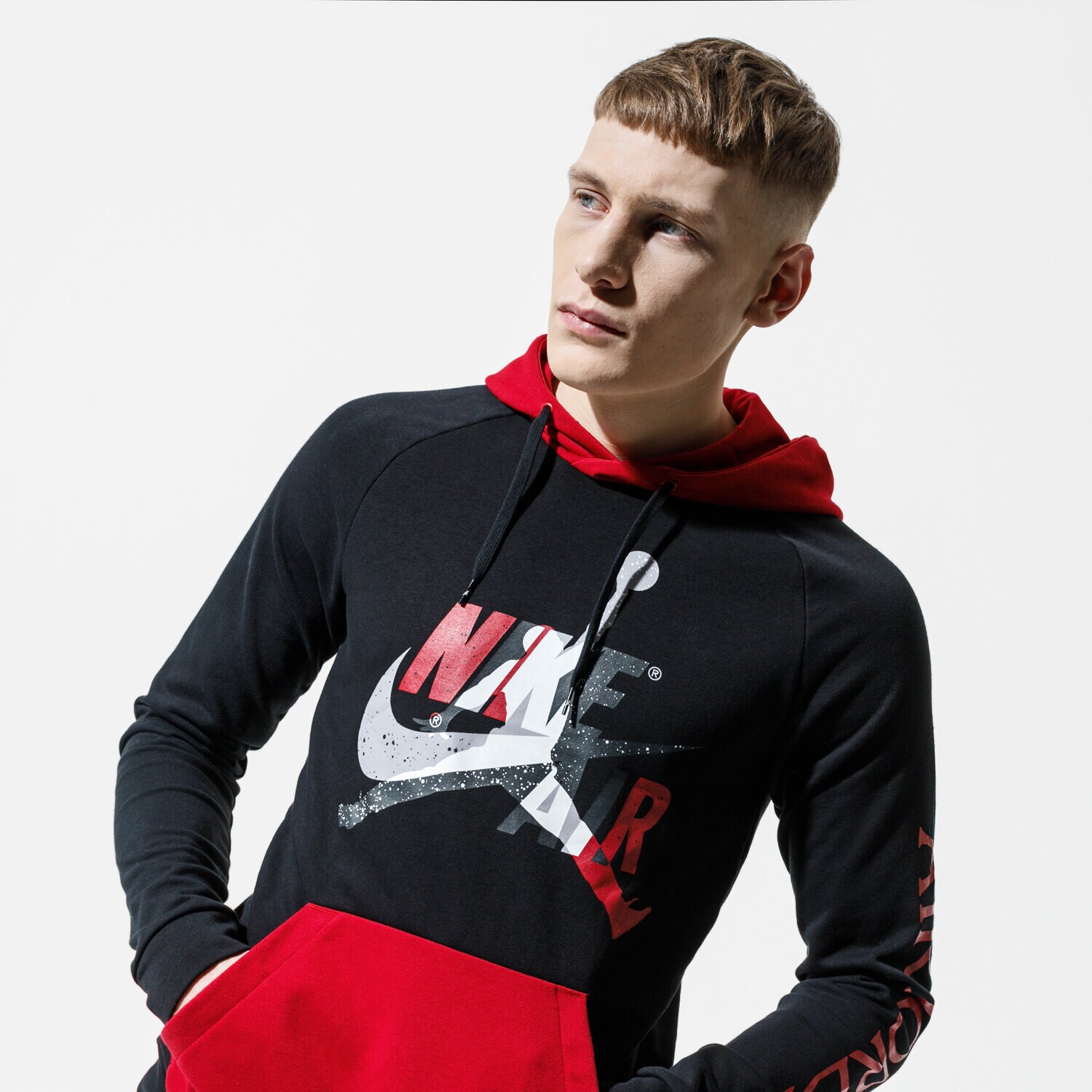 Bluza męska JORDAN BLUZA Z KAPTUREM M J JUMPMAN CLSCS LTWT FLC PO CK2852-010 CZARNY