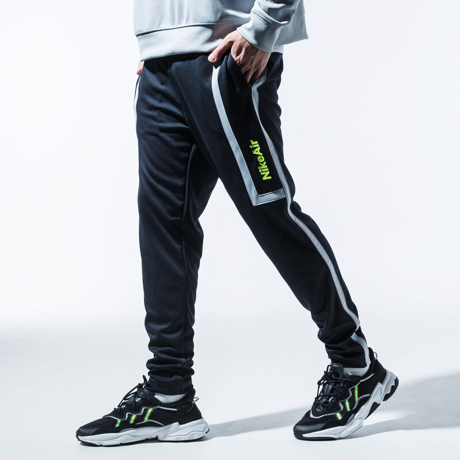 Spodnie sportowe męskie NIKE SPODNIE AIR CJ4838-011 CZARNY