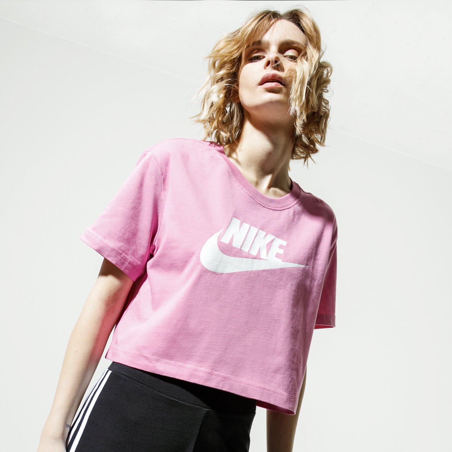 Koszulka, t-shirt damski NIKE T-SHIRT SPORTSWEAR ESSENTIAL BV6175693 RÓŻOWY