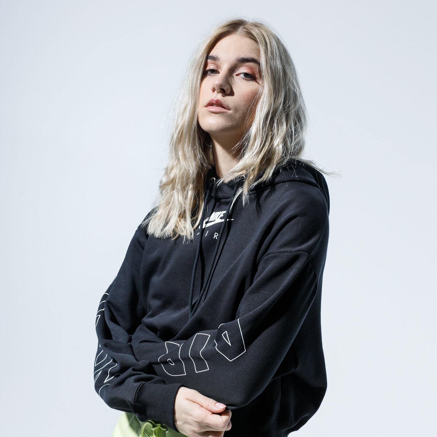 Bluza damska NIKE BLUZA Z KAPTUREM W NSW AIR HOODIE FLC BB CJ3082-010 CZARNY