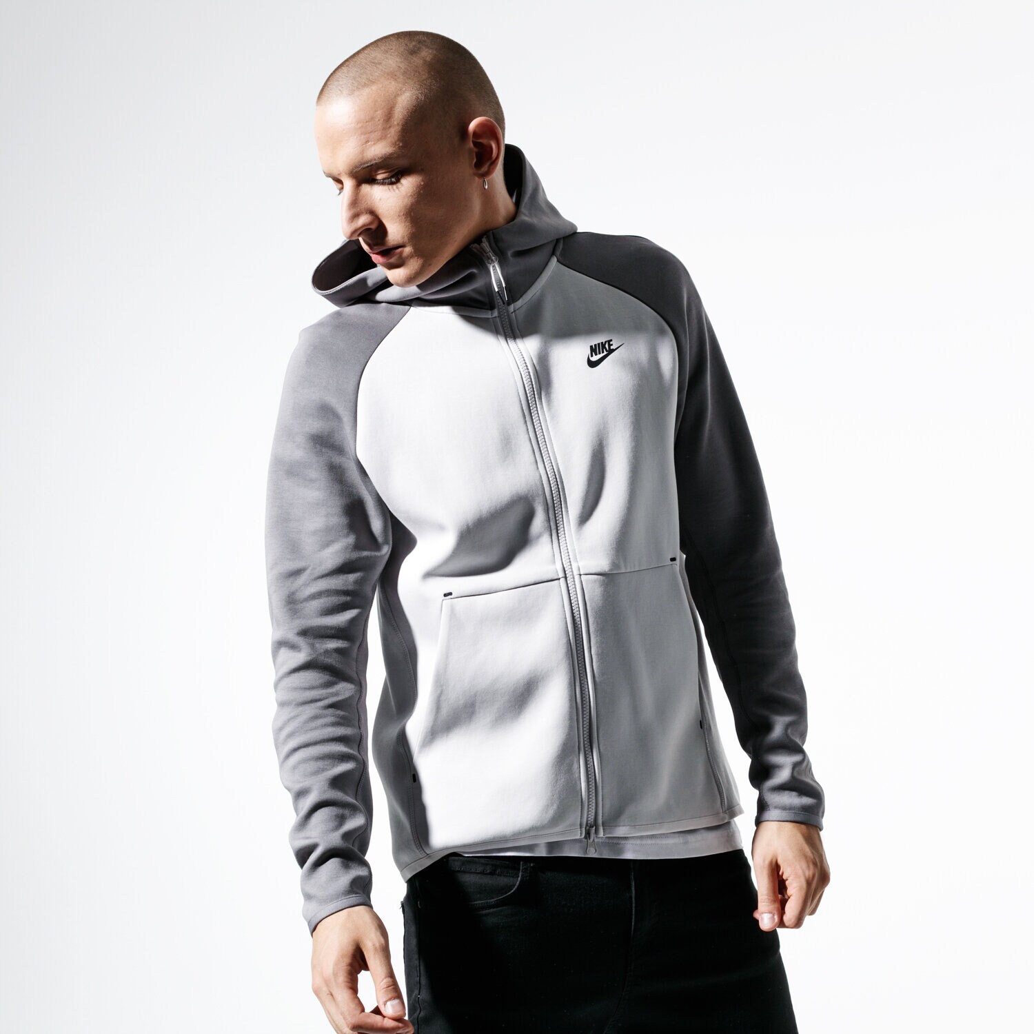 Bluza męska NIKE BLUZA M NSW TCH FLC HOODIE FZ 928483-078 ZIELONY