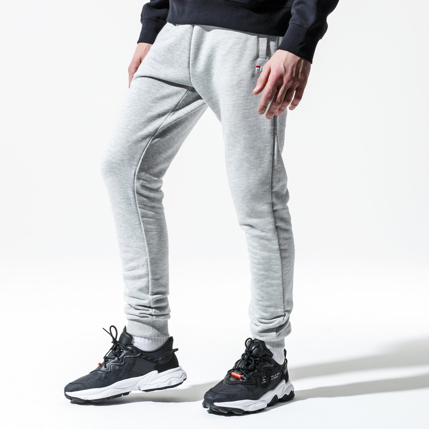 Spodnie sportowe męskie FILA SPODNIE EDAN SWEAT PANTS 688166B13 SZARY