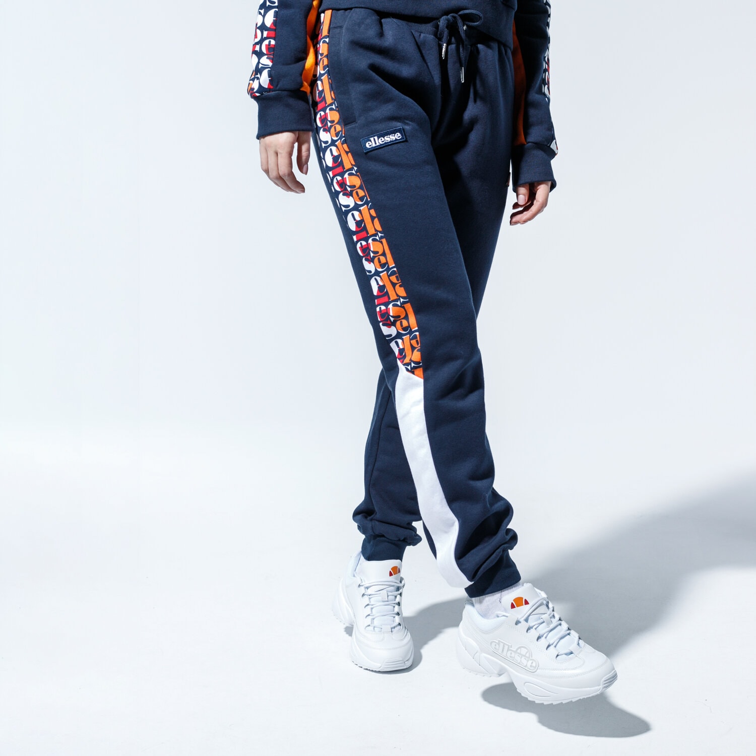 Spodnie sportowe damskie ELLESSE SPODNIE LILIA SGE08864NAVY GRANATOWY